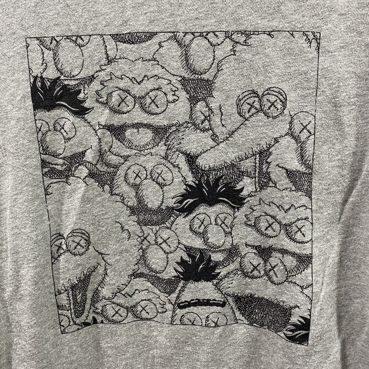 Japanese Brand × Kaws × Uniqlo Grey sweatshirt kaws X uniqlo Size US M / EU 48-50 / 2 - 5 Thumbnail