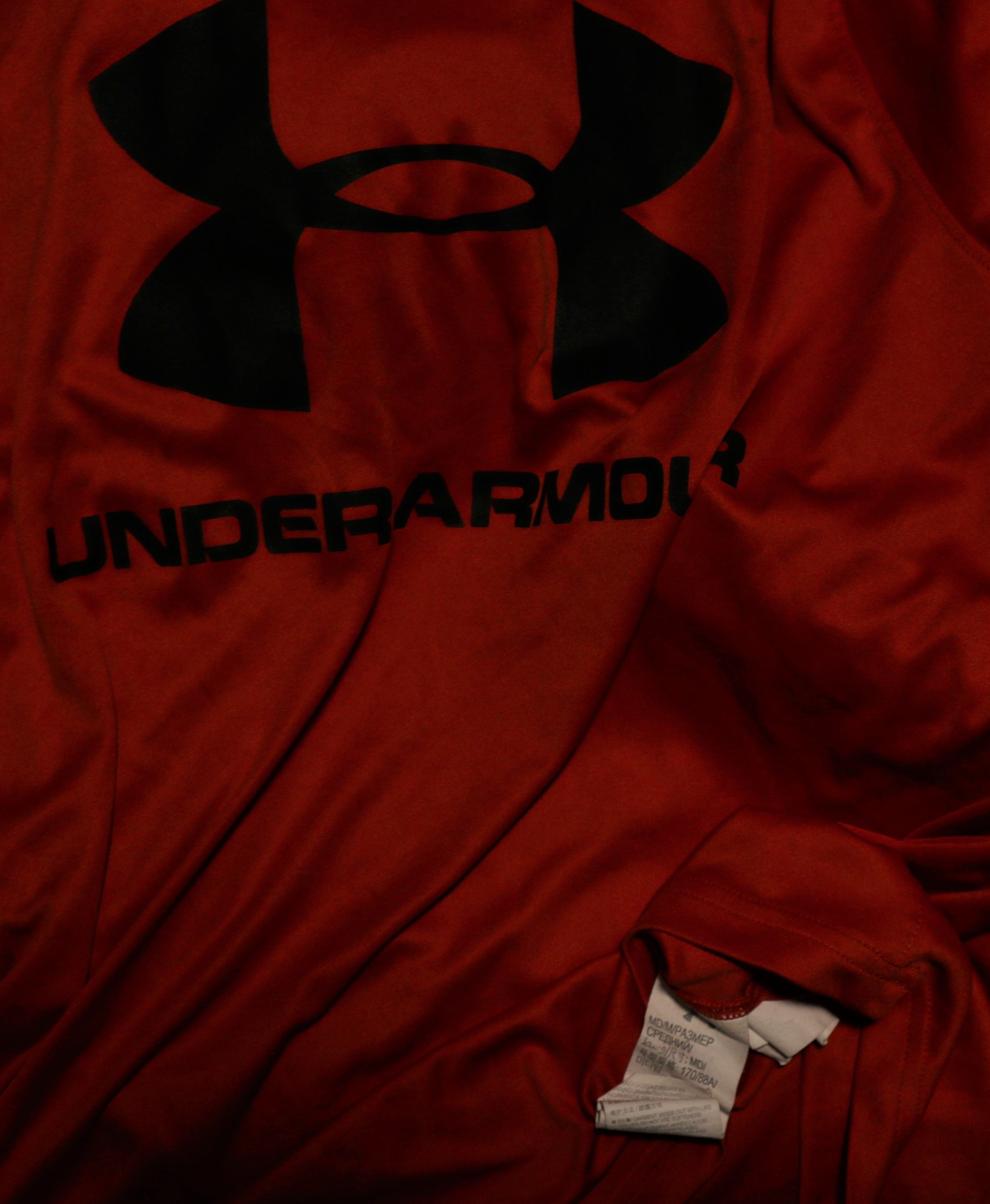 Under Armour Heatgear Red WorkOut Shirt Logo Training Gym Tee UnderArmor Size US M / EU 48-50 / 2 - 8 Thumbnail