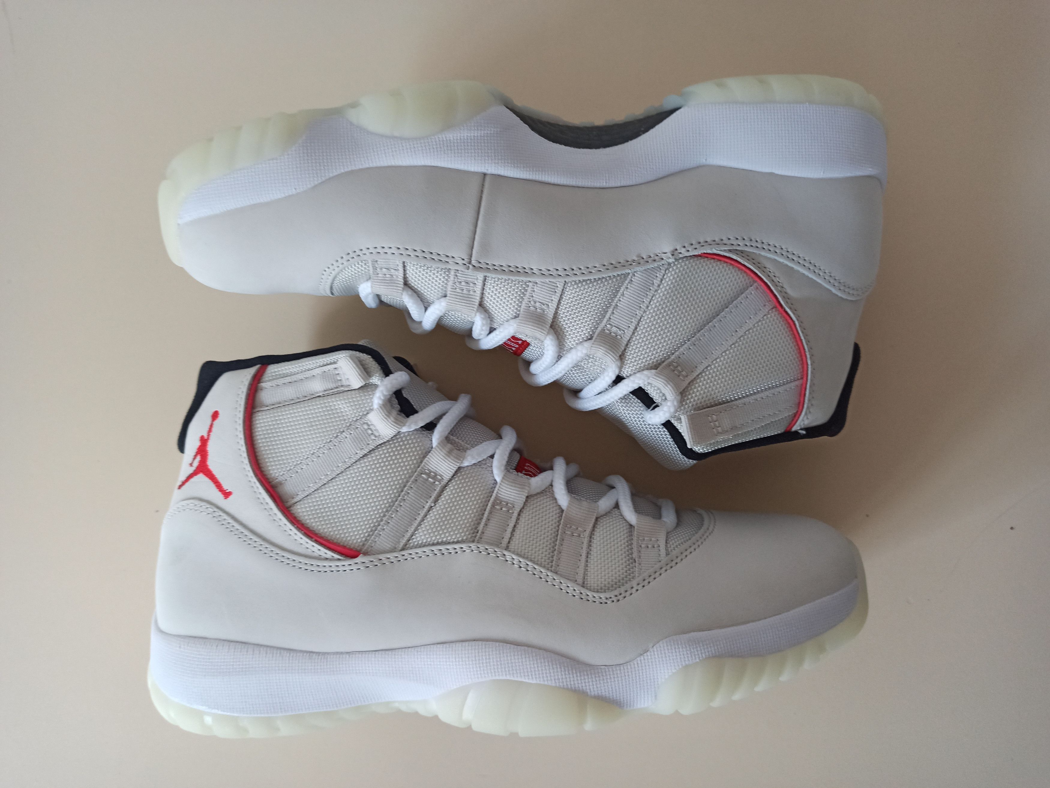 Jordan Brand Jordan 11 Retro Platinum Tint Size US 10 / EU 43 - 2 Thumbnail