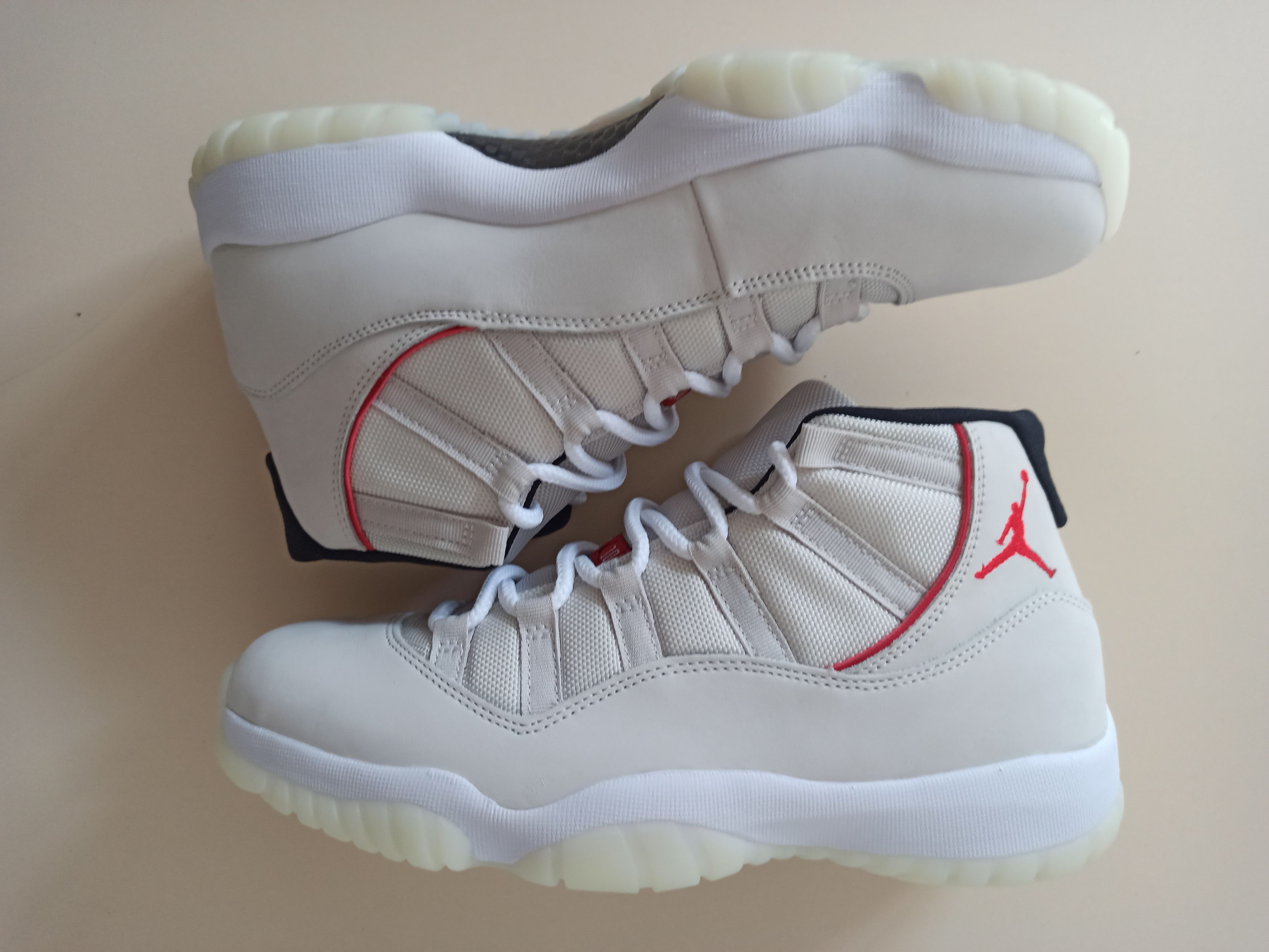 Jordan Brand Jordan 11 Retro Platinum Tint Size US 10 / EU 43 - 3 Thumbnail