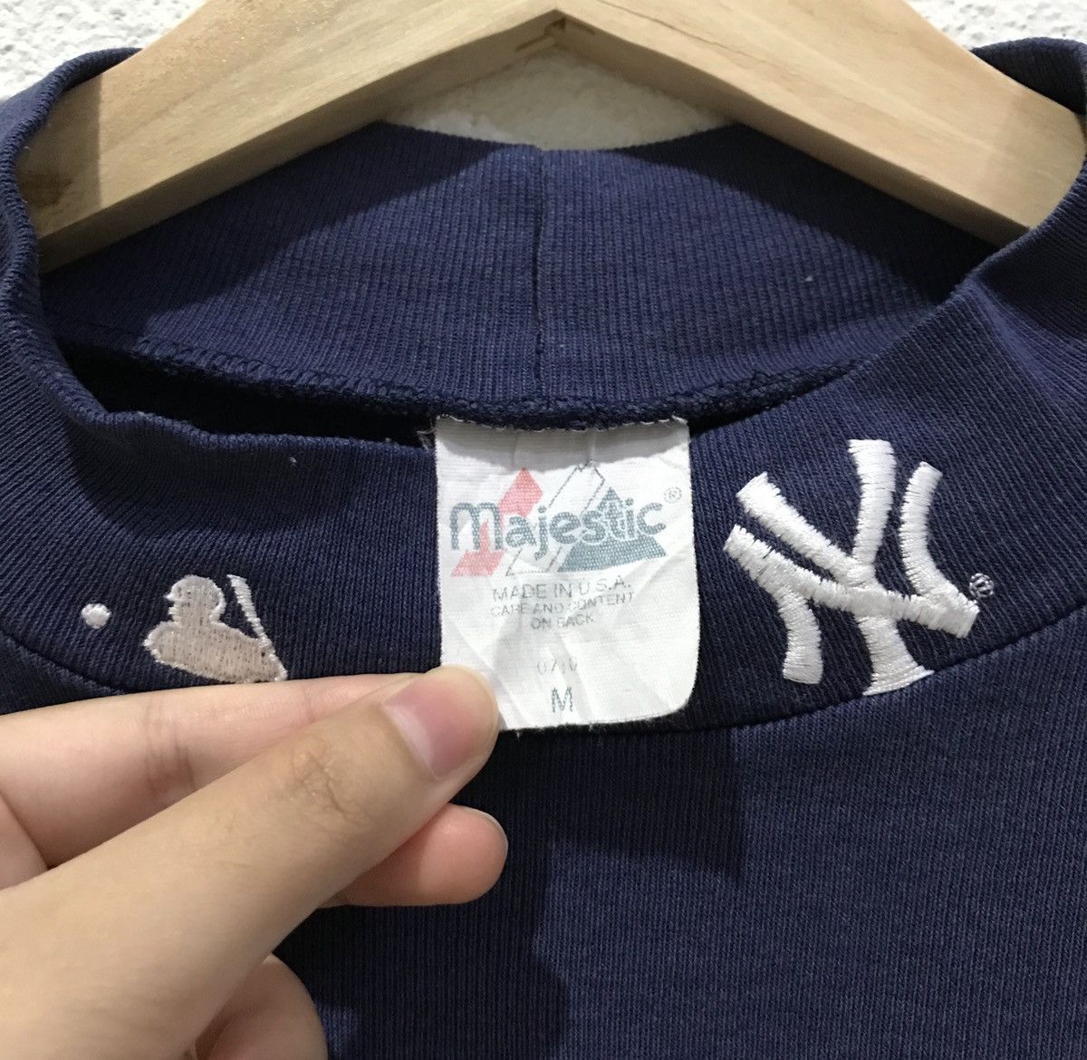 Majestic × New York Yankees Vintage Majestic Faded New York Yankees Sweatshirt USA Size US M / EU 48-50 / 2 - 6 Thumbnail