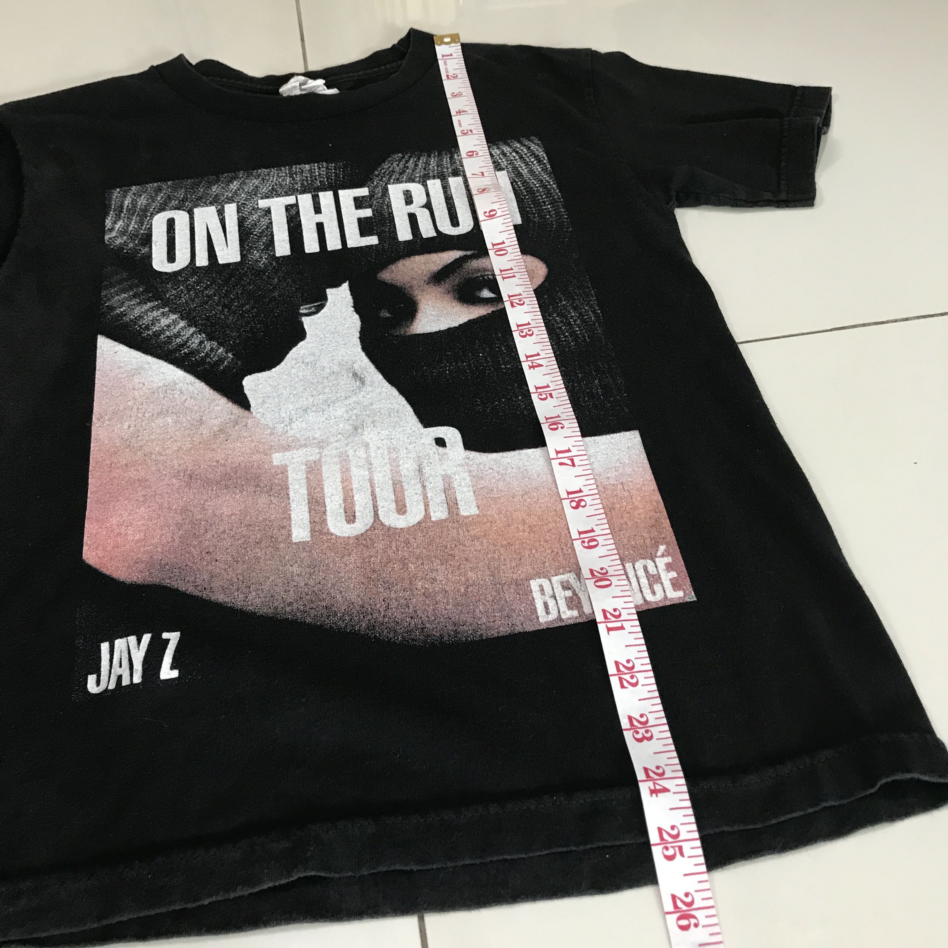 Beyonce 2014 Beyonce and Jay Z On The Run Tour Tee Shirt Rap hiphop Size US S / EU 44-46 / 1 - 7 Thumbnail