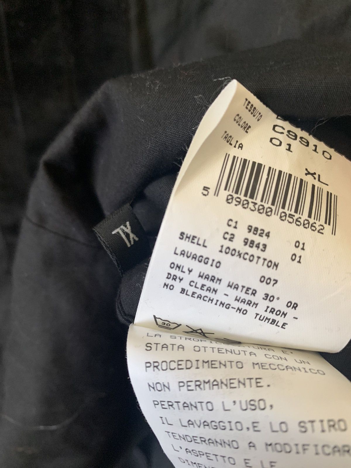 Neil Barrett Neil Barrett black shirt Size US XL / EU 56 / 4 - 6 Thumbnail