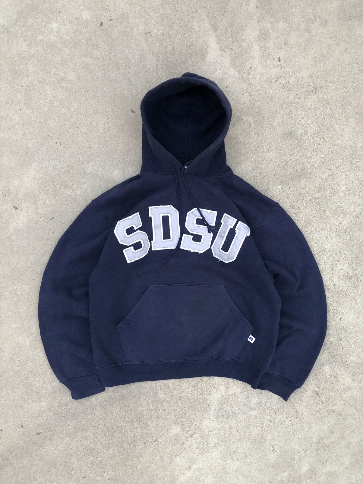 Russell Athletic × Vintage Vintage Boxy Russell Athletic Distressed Hoodie 90s Size US S / EU 44-46 / 1 - 2 Thumbnail