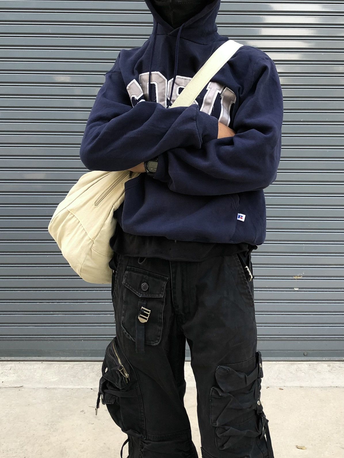 Russell Athletic × Vintage Vintage Boxy Russell Athletic Distressed Hoodie 90s Size US S / EU 44-46 / 1 - 10 Thumbnail