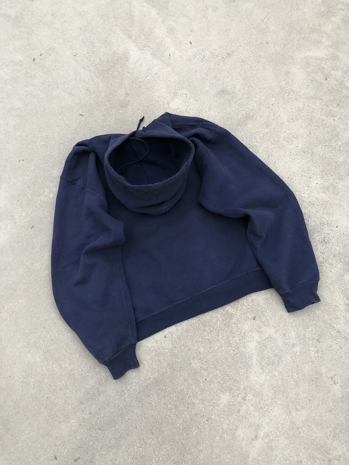 Russell Athletic × Vintage Vintage Boxy Russell Athletic Distressed Hoodie 90s Size US S / EU 44-46 / 1 - 11 Thumbnail