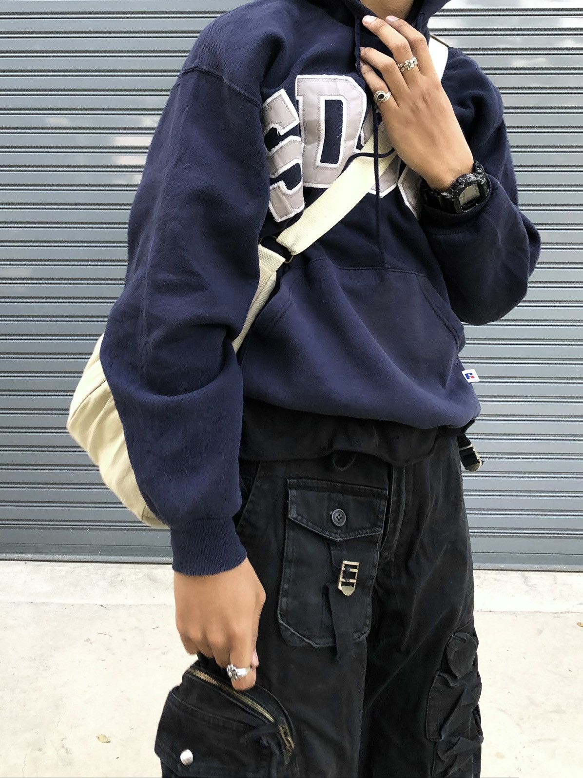 Russell Athletic × Vintage Vintage Boxy Russell Athletic Distressed Hoodie 90s Size US S / EU 44-46 / 1 - 5 Thumbnail