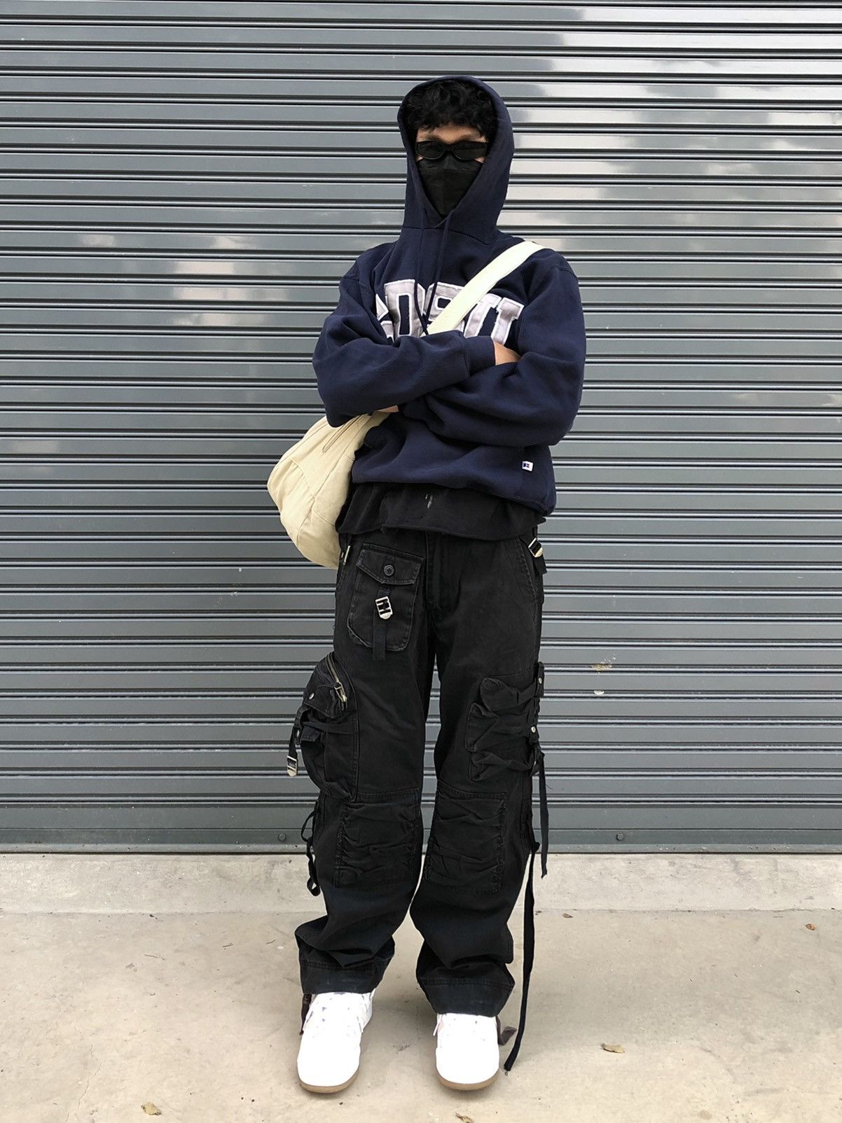 Russell Athletic × Vintage Vintage Boxy Russell Athletic Distressed Hoodie 90s Size US S / EU 44-46 / 1 - 3 Thumbnail