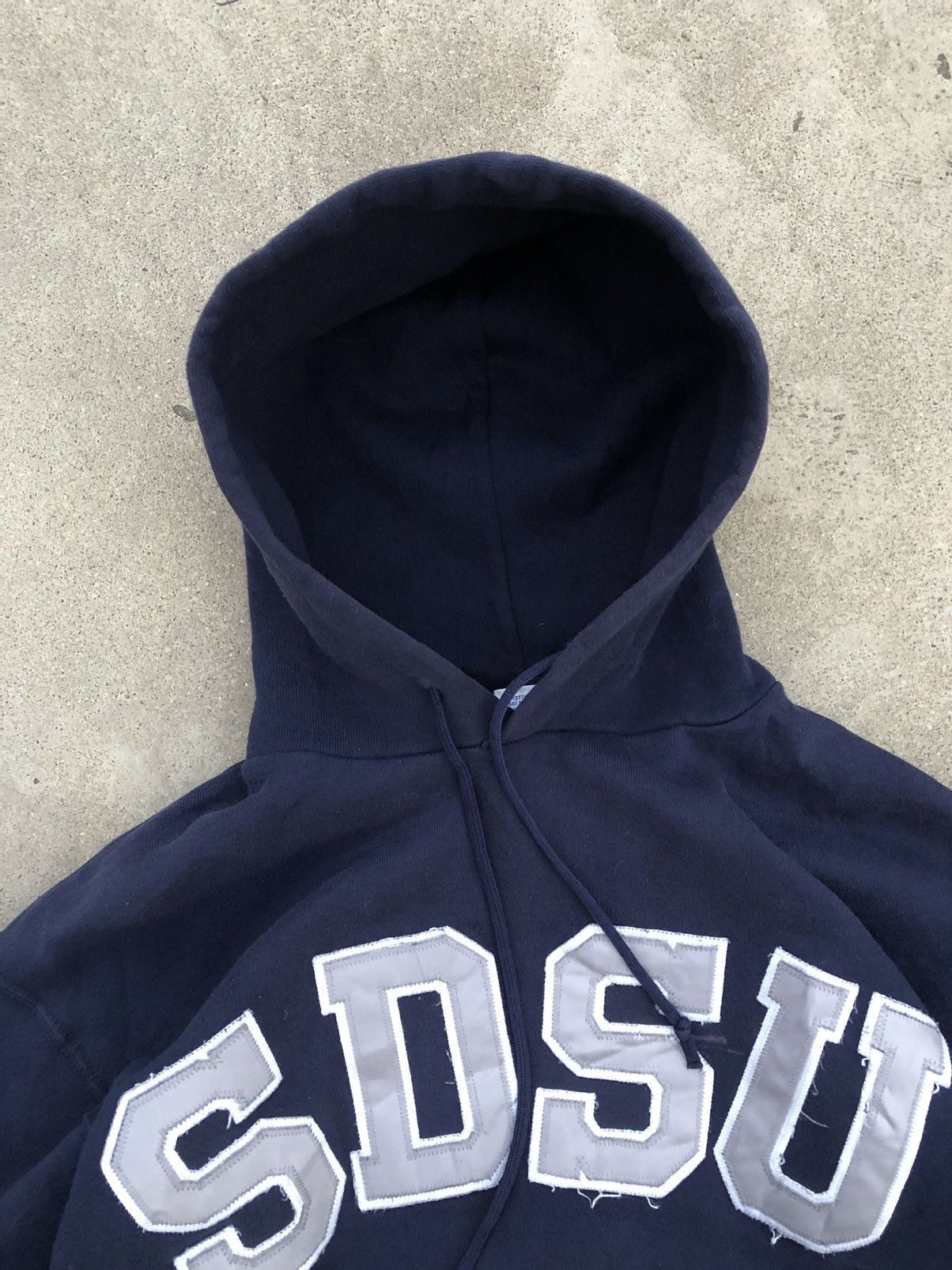 Russell Athletic × Vintage Vintage Boxy Russell Athletic Distressed Hoodie 90s Size US S / EU 44-46 / 1 - 4 Thumbnail