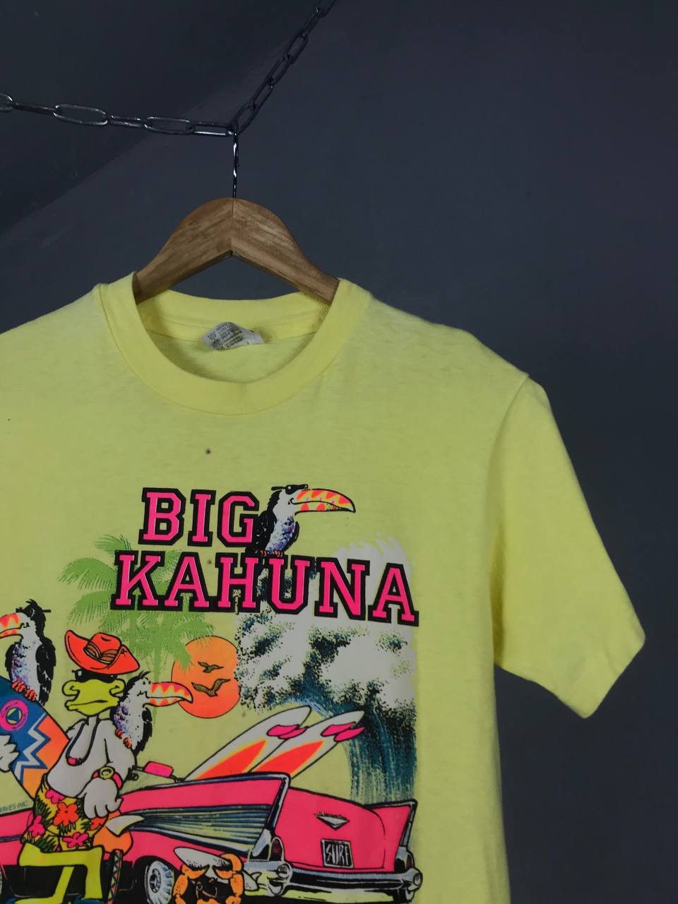 Vintage Big Kahuna 1990 American vintage streetwear yellow tee Size US S / EU 44-46 / 1 - 2 Thumbnail