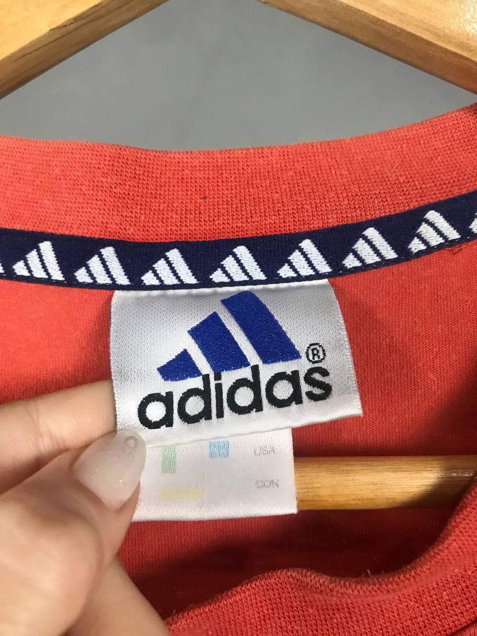 Adidas × Vintage Adidas vintage streetwear center logo tee Size US XXL / EU 58 / 5 - 3 Thumbnail