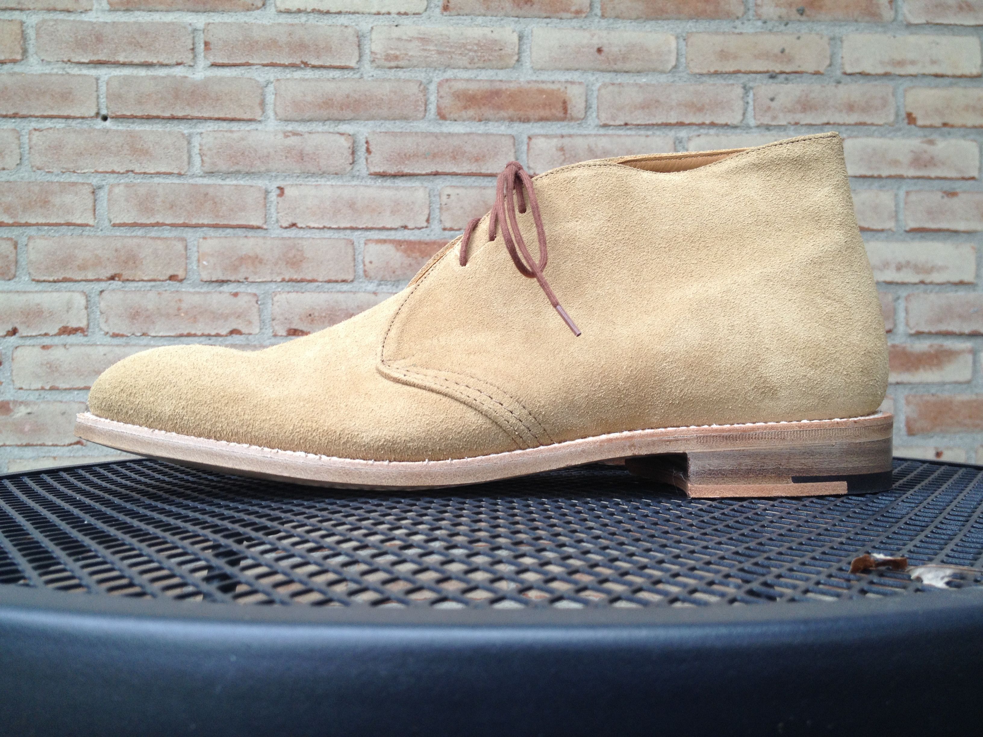 trickers chukka
