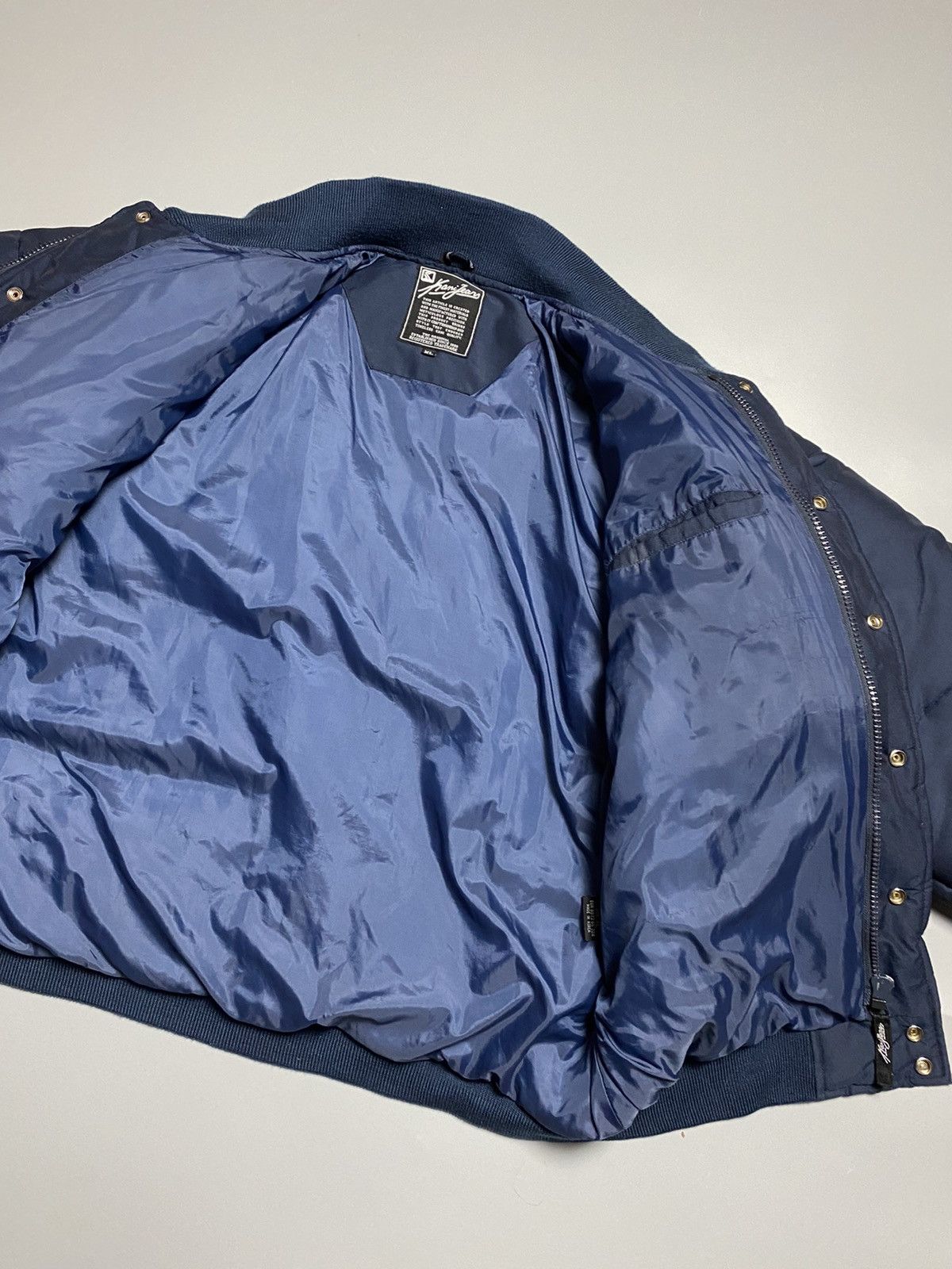 Karl Kani Karl Kani vintage big embroidered logo puffer bomber Size US XL / EU 56 / 4 - 11 Thumbnail