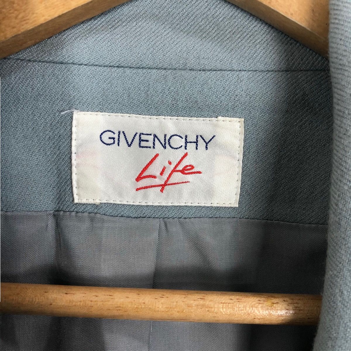 Givenchy Vintage Givenchy Life Wool Light Jacket Size US M / EU 48-50 / 2 - 8 Thumbnail