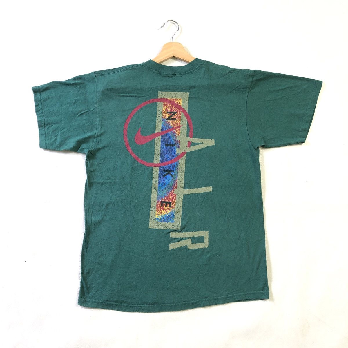 Vintage Vintage 90s Nike Air Center Swoosh Tee Size US M / EU 48-50 / 2 - 1 Thumbnail