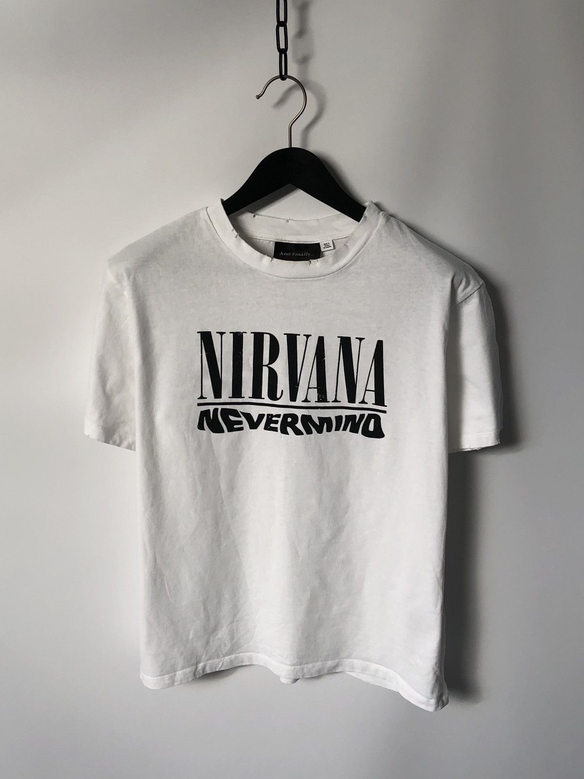 T-shirt Vintage Nirvana Nevermind Taille L - Marque Giant - Occasion Très Bon état