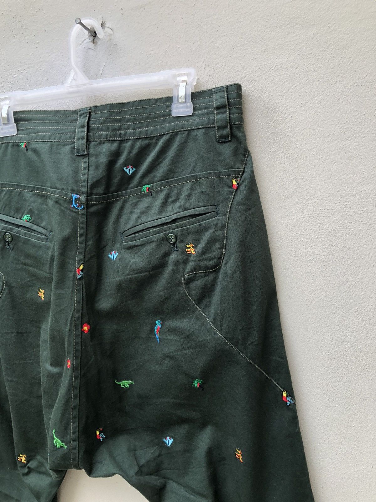 Issey Miyake Tsumori Chisato Atomic Floral Fauna Drop Crotch Cropped Pant Size US 31 - 15 Thumbnail