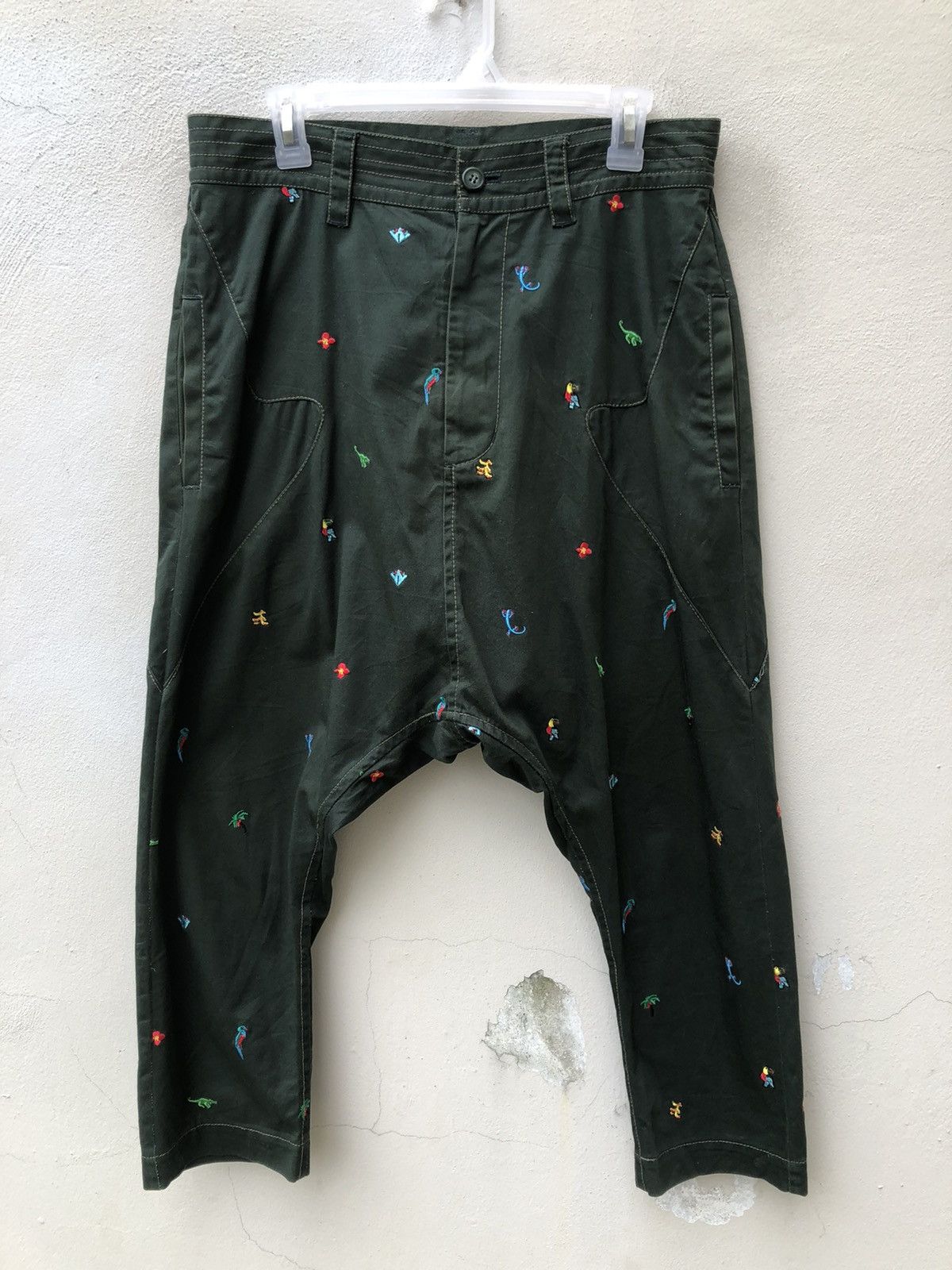 Issey Miyake Tsumori Chisato Atomic Floral Fauna Drop Crotch Cropped Pant Size US 31 - 3 Thumbnail