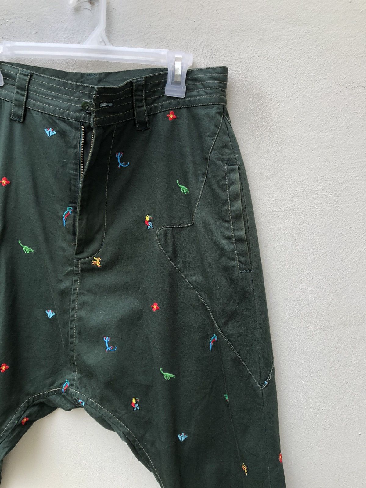 Issey Miyake Tsumori Chisato Atomic Floral Fauna Drop Crotch Cropped Pant Size US 31 - 8 Thumbnail