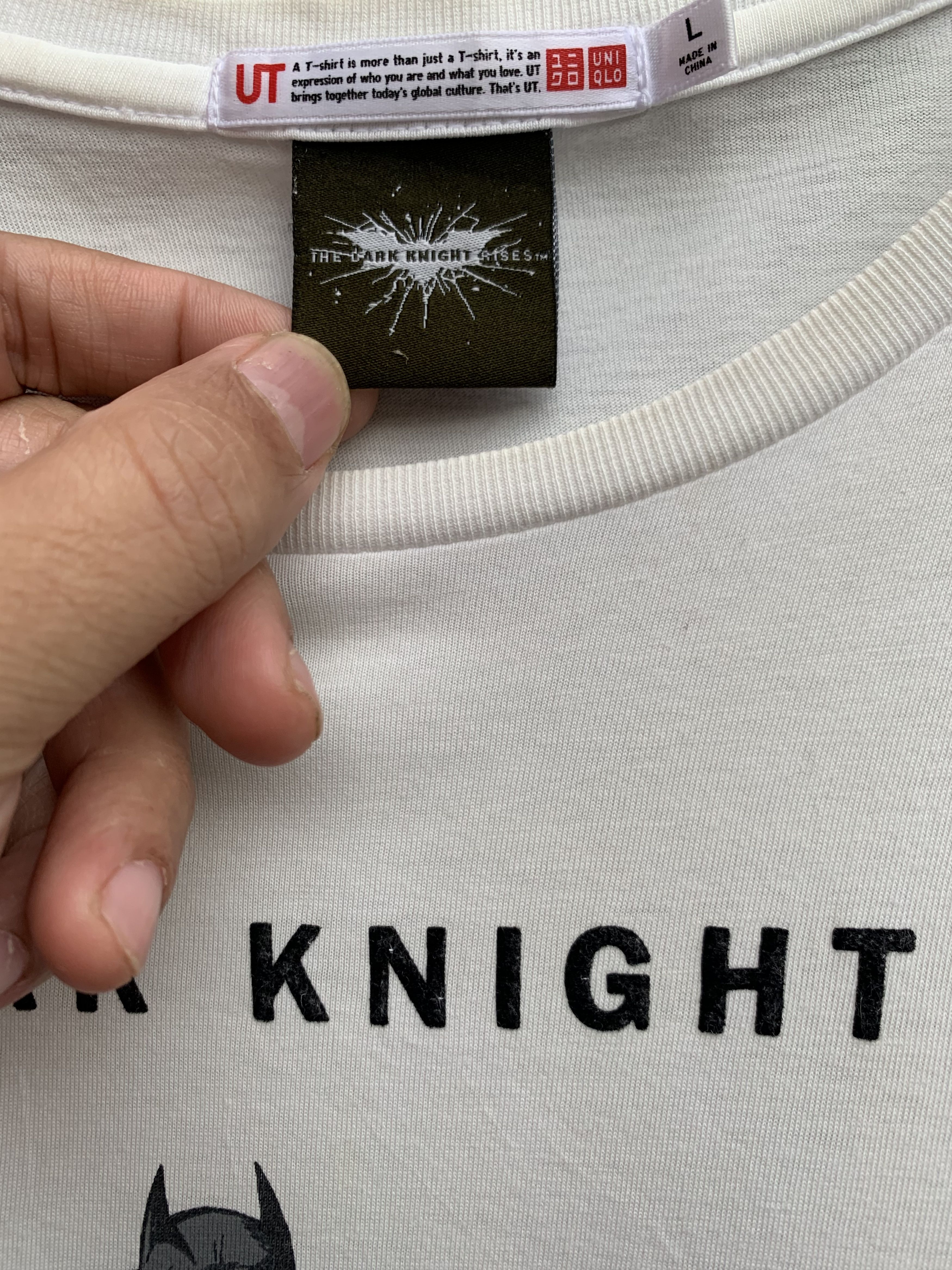 DC Comics Batman The Dark Knight Rises x Uniqlo Tee Size US L / EU 52-54 / 3 - 2 Thumbnail