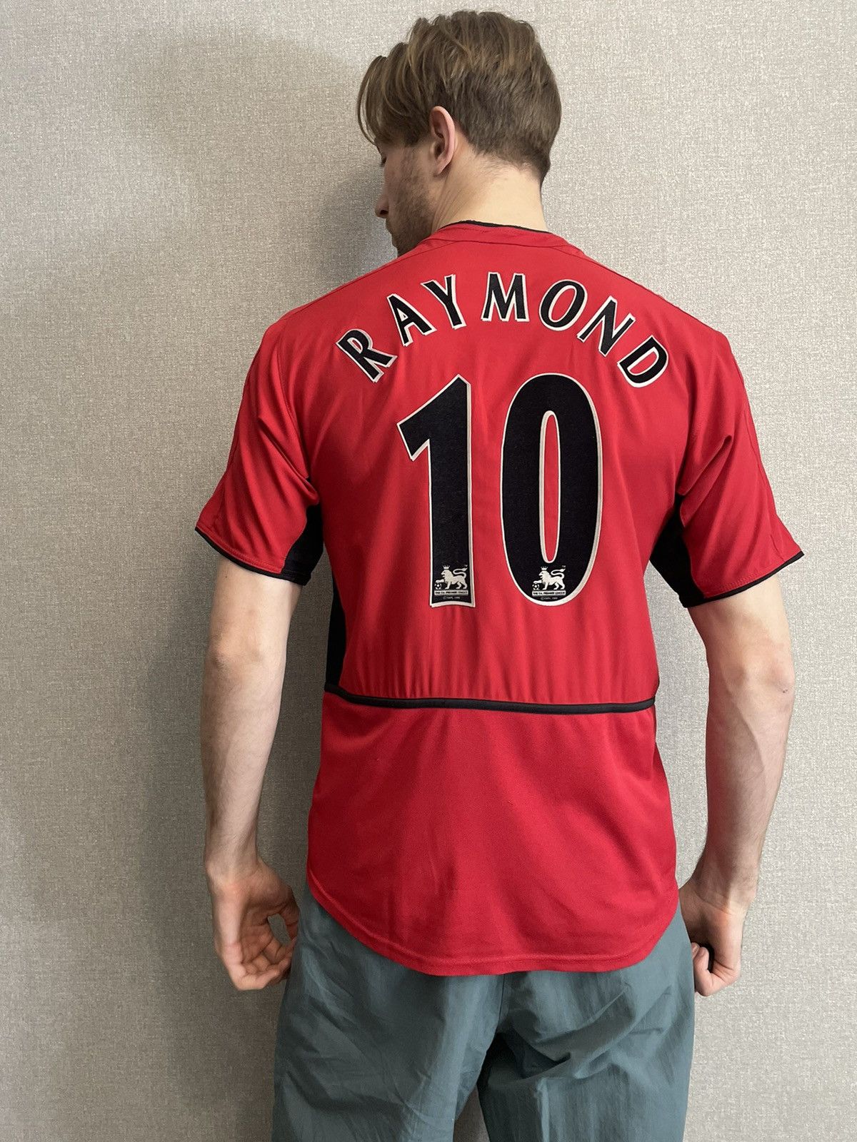 Vintage Manchester United Nike vintage 2002 soccer jersey Raymond 10 Size US L / EU 52-54 / 3 - 5 Thumbnail