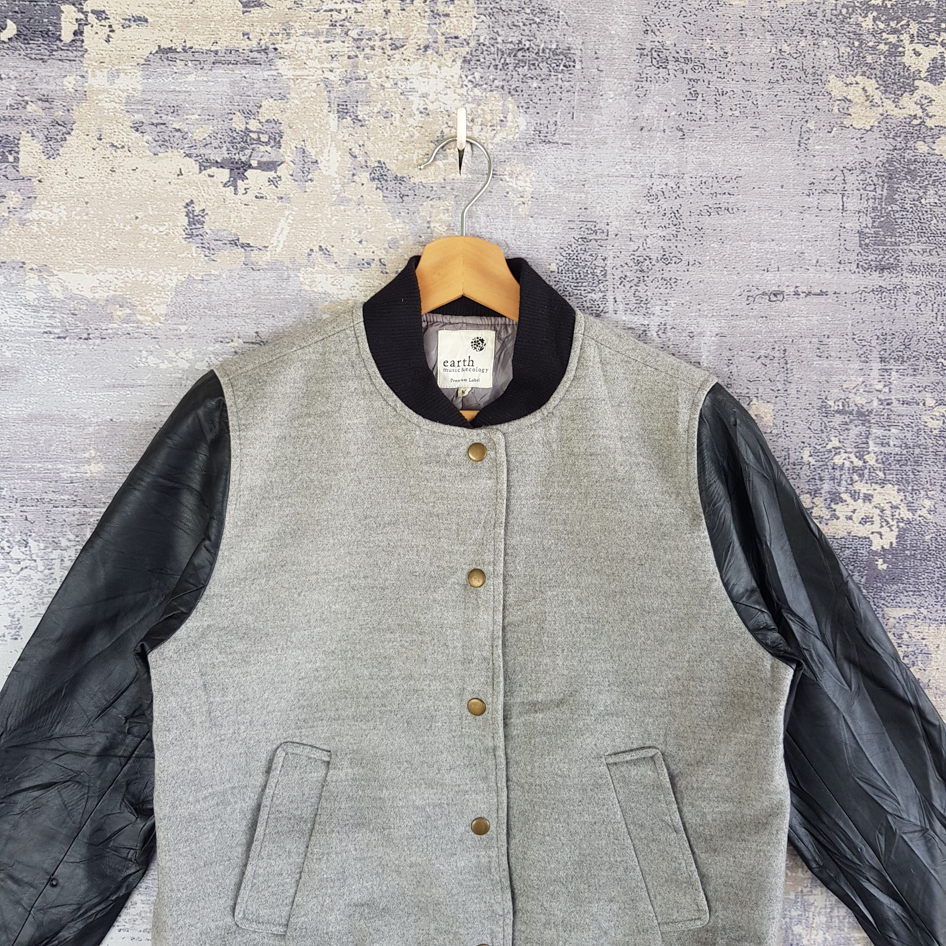 Vintage Vintage Japanese Varsity Jacket Leather Jacket Wool Jacket Size US M / EU 48-50 / 2 - 2 Thumbnail