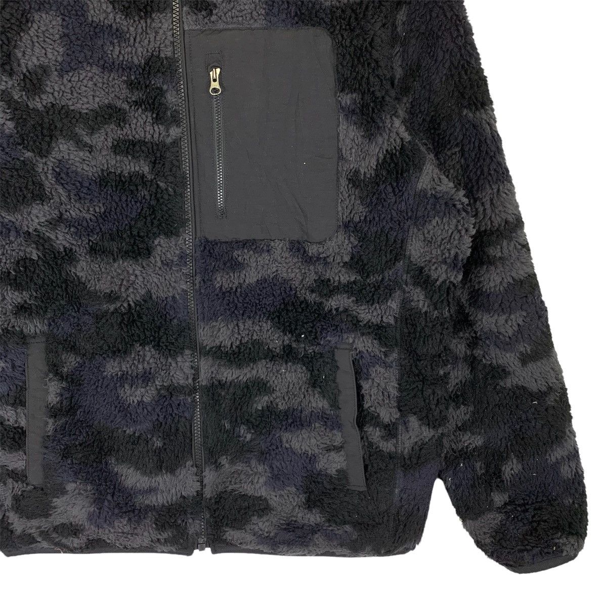 Uniqlo Vintage Uniqlo Retro X Sherpa Zipper Jacket Size US L / EU 52-54 / 3 - 3 Thumbnail