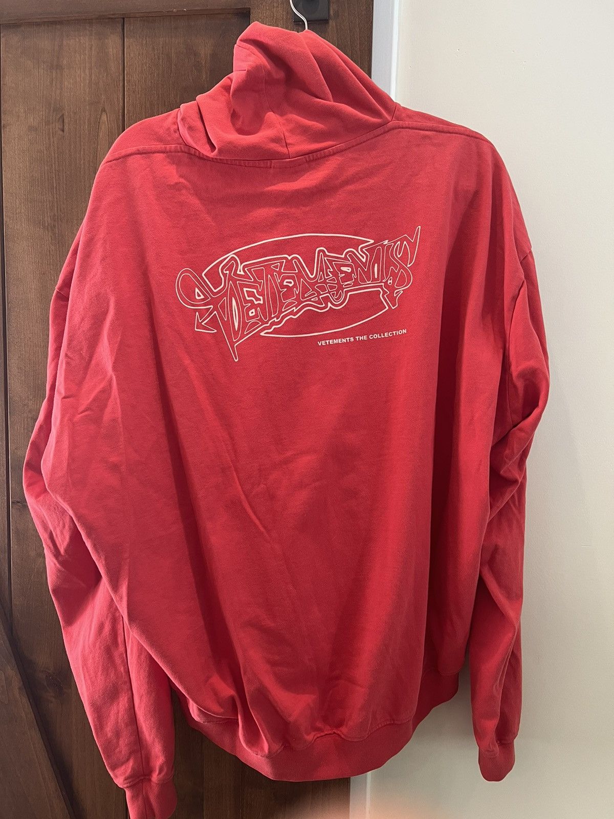 Vetements Vetements Graffiti Logo Hoodie Oversized Sz S Size US S / EU 44-46 / 1 - 3 Thumbnail