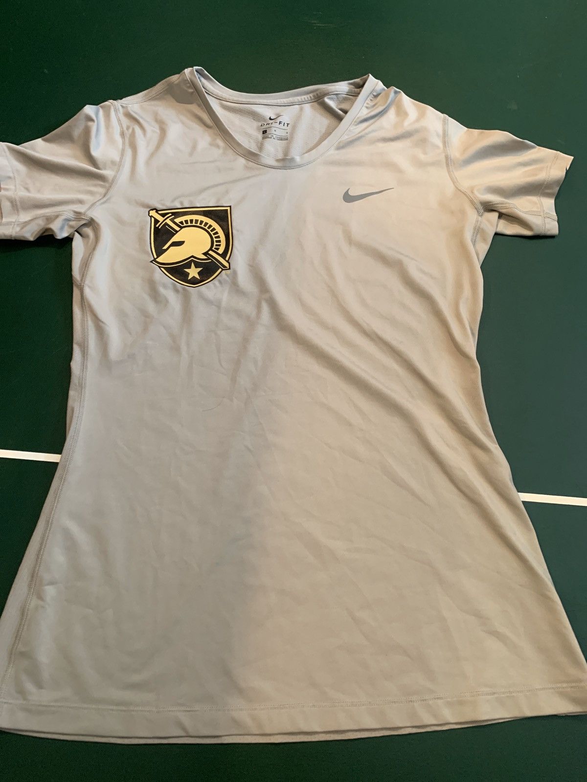 nike army shirt