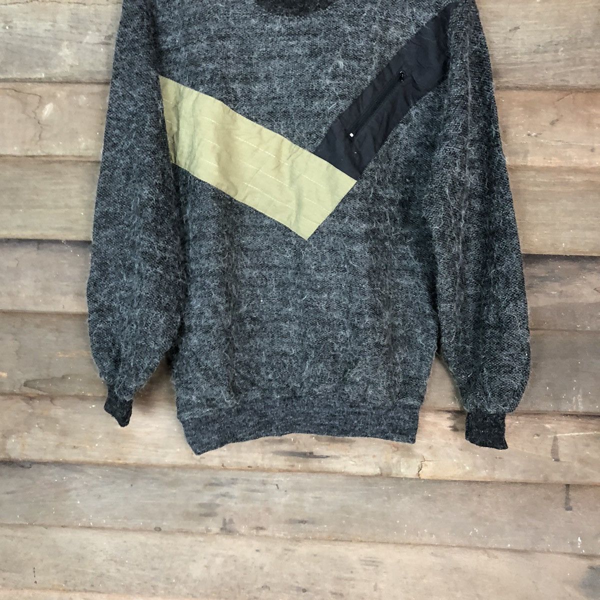 Japanese Brand Atopi Black mohair vintage Knitwear #010 Size US M / EU 48-50 / 2 - 3 Thumbnail