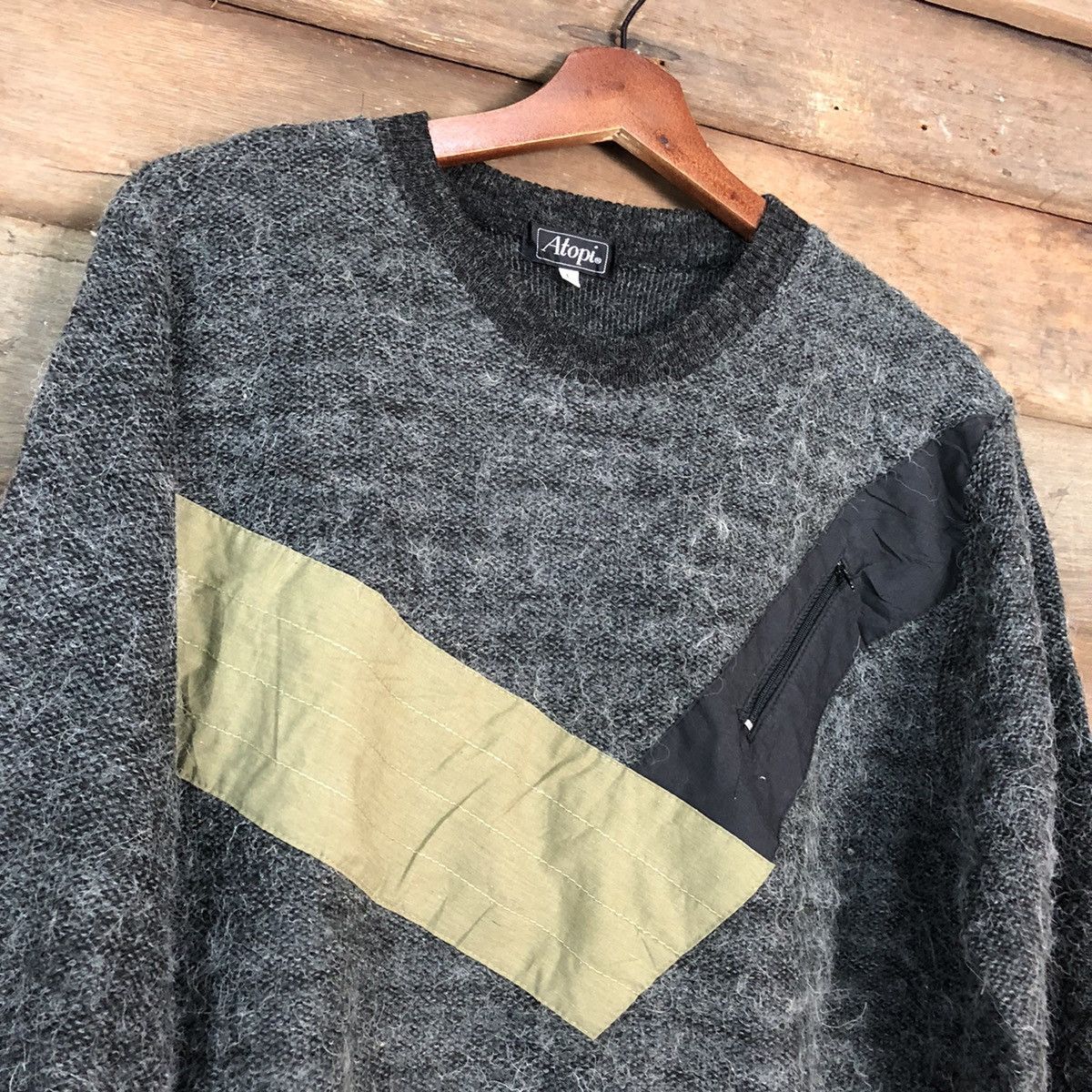 Japanese Brand Atopi Black mohair vintage Knitwear #010 Size US M / EU 48-50 / 2 - 6 Thumbnail