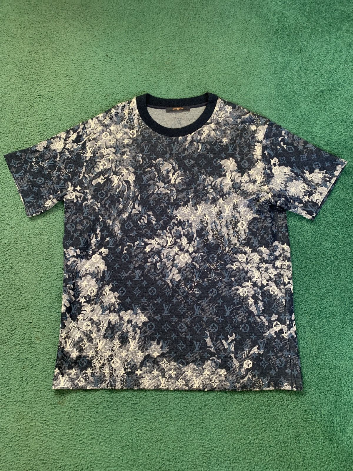FIND] Louis Vuitton Tapestry Collection T-shirt & Sweatshirt : r