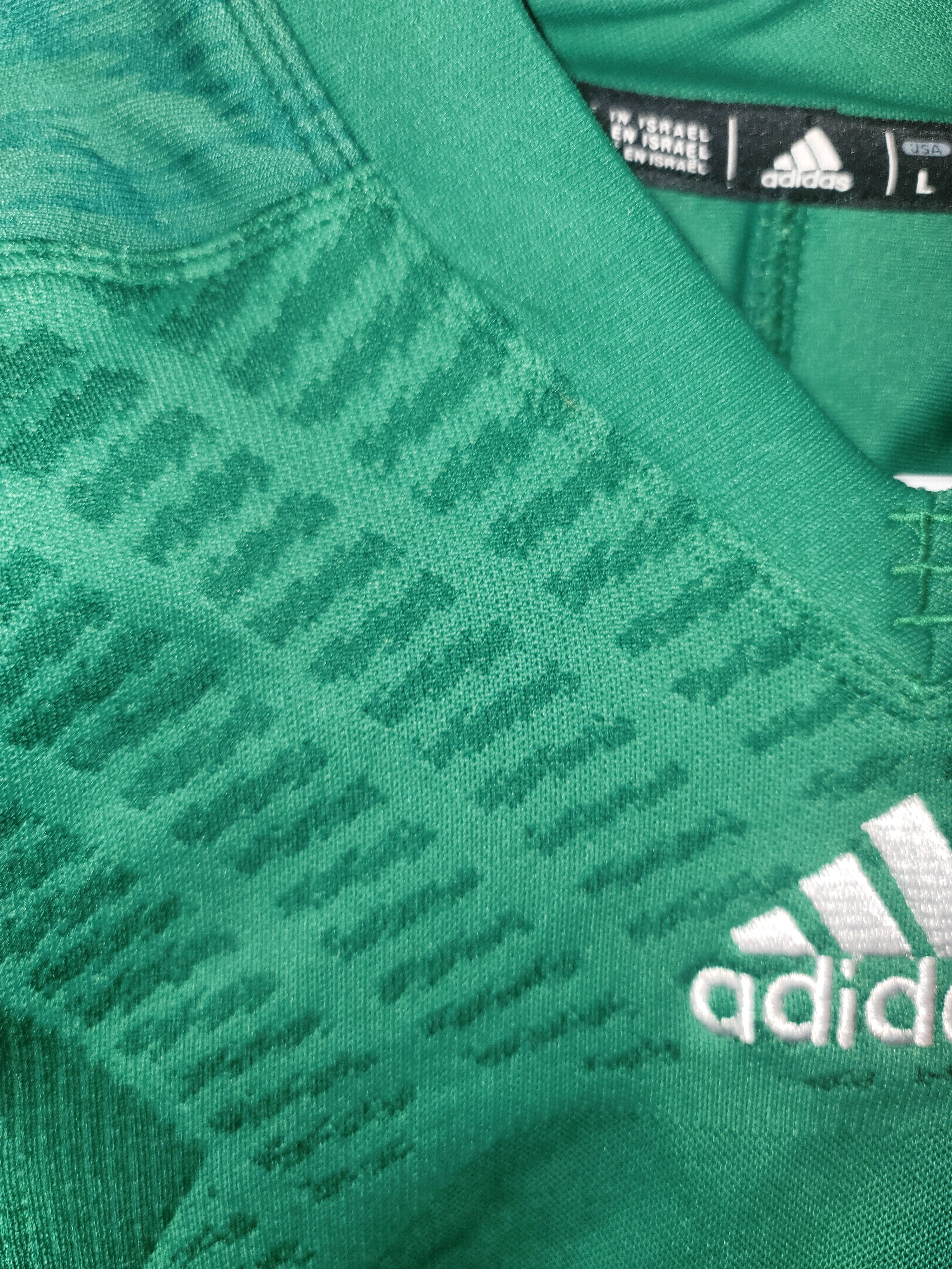Other Lot of 2 Techfit Primeknit Football Jersey Green Size Large Size US L / EU 52-54 / 3 - 7 Thumbnail