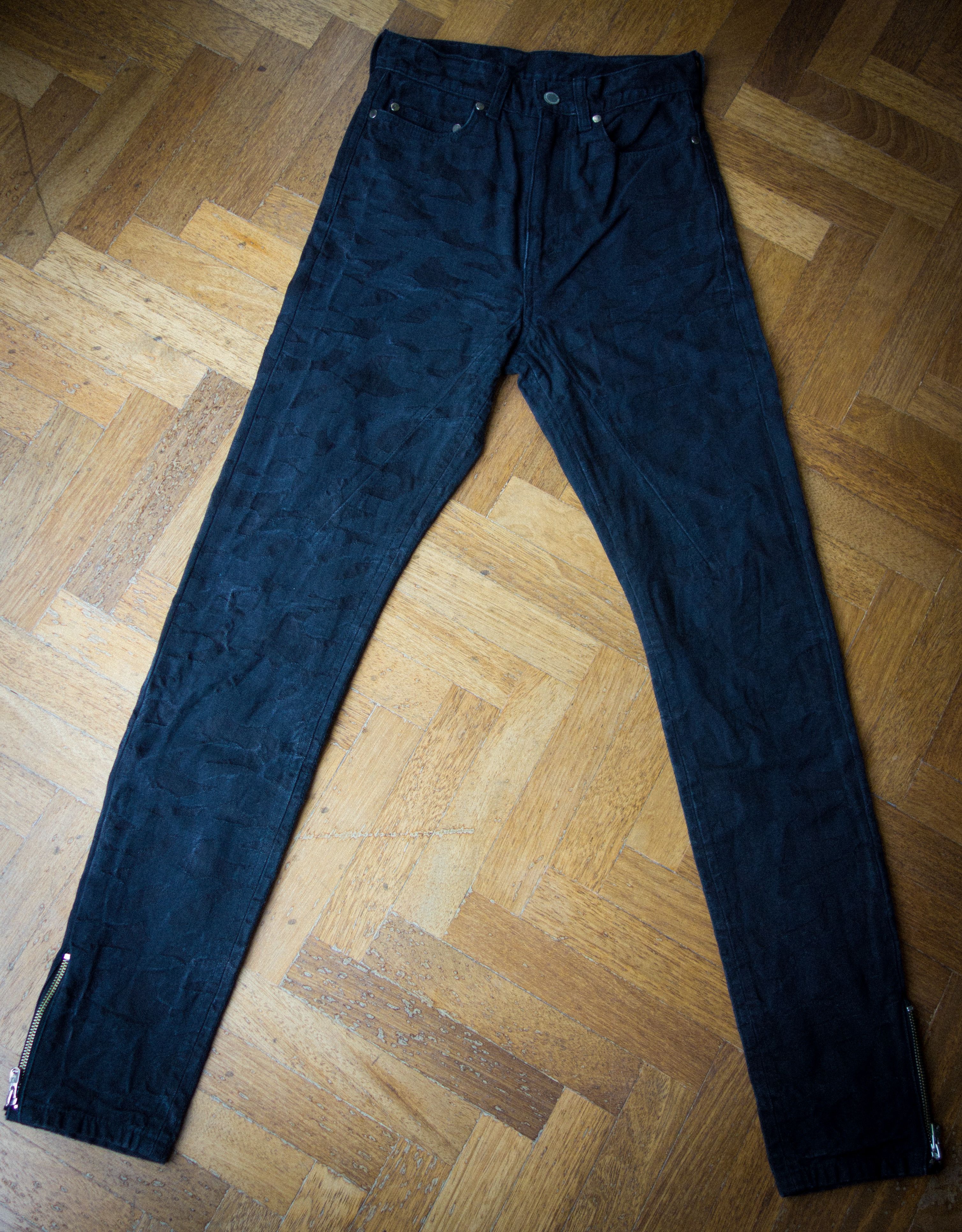 SS17 Soloist Jacquard Text Zipper Pants (Black)