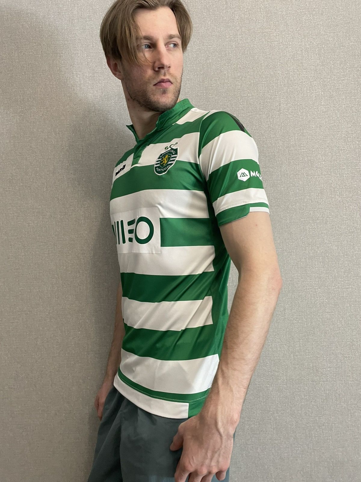 Macron Marcon Sporting Portugal SCP Helder #22 soccer jersey Size US L / EU 52-54 / 3 - 6 Thumbnail