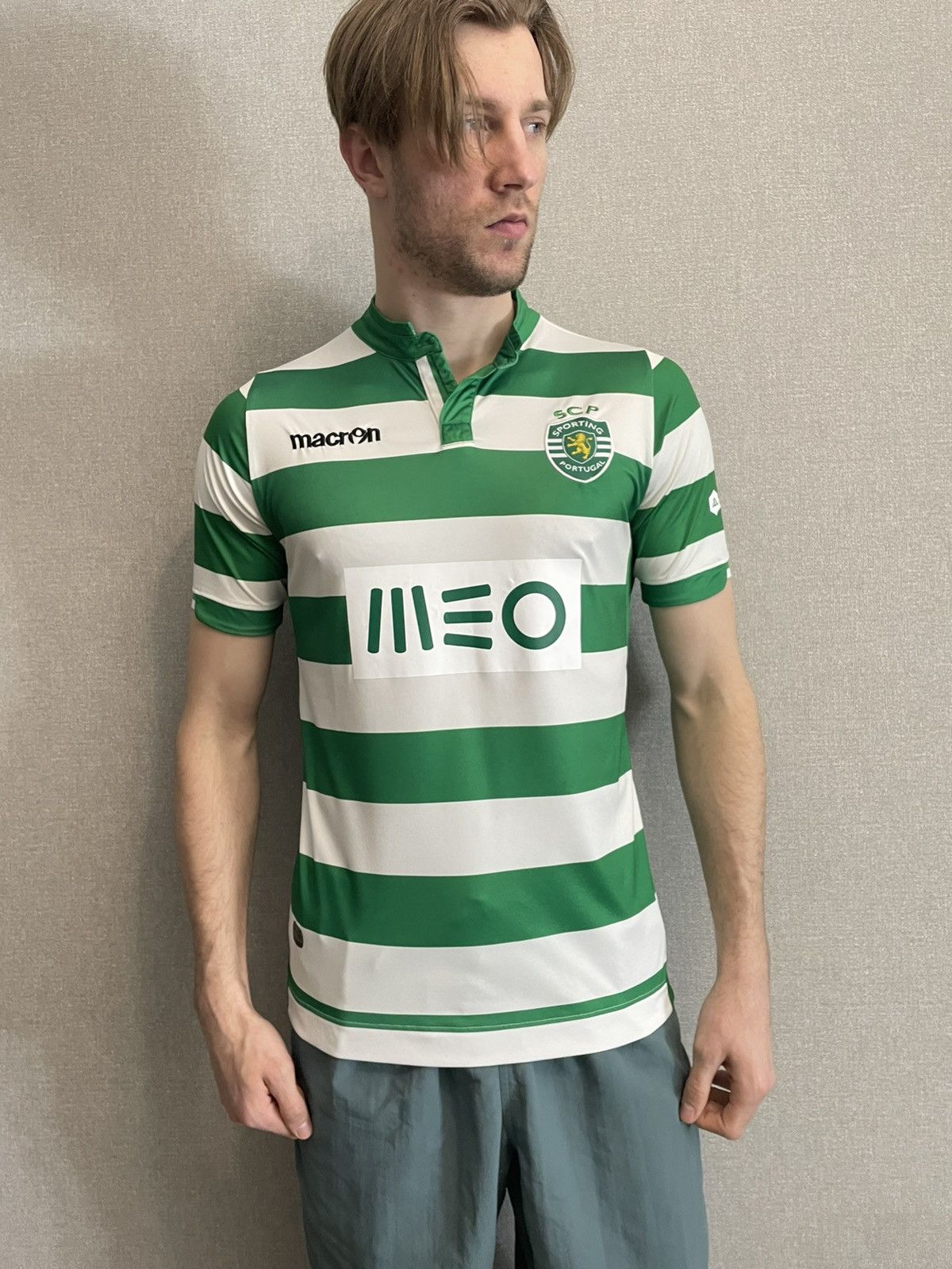 Macron Marcon Sporting Portugal SCP Helder #22 soccer jersey Size US L / EU 52-54 / 3 - 3 Thumbnail
