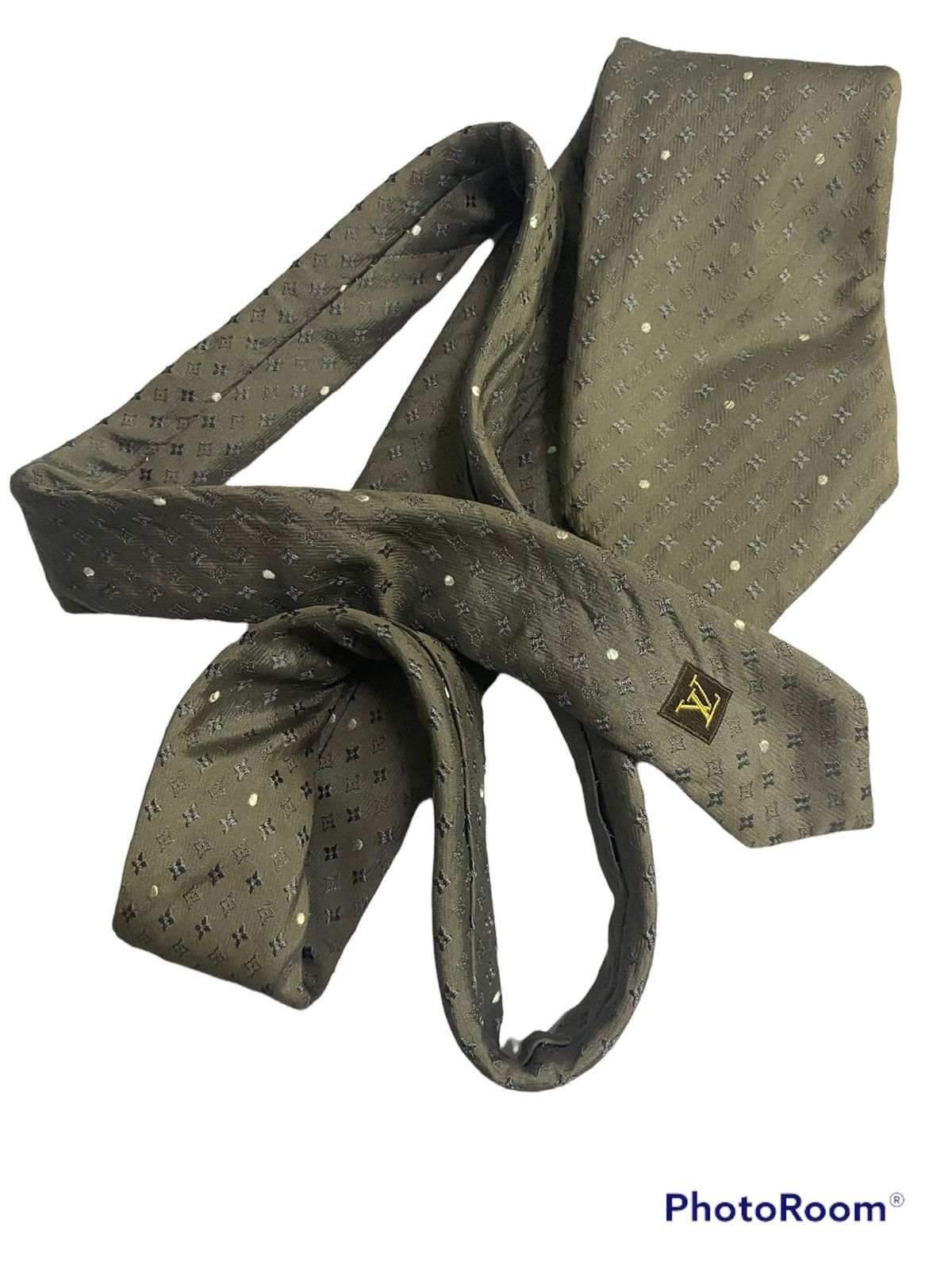 Louis Vuitton Louis Vuitton Monogram Grey Silk Logo Tie Size ONE SIZE - 1 Thumbnail