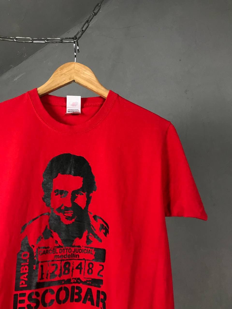 Other × Vintage Pablo Escobar other streetwear vintage tee Size US S / EU 44-46 / 1 - 2 Thumbnail
