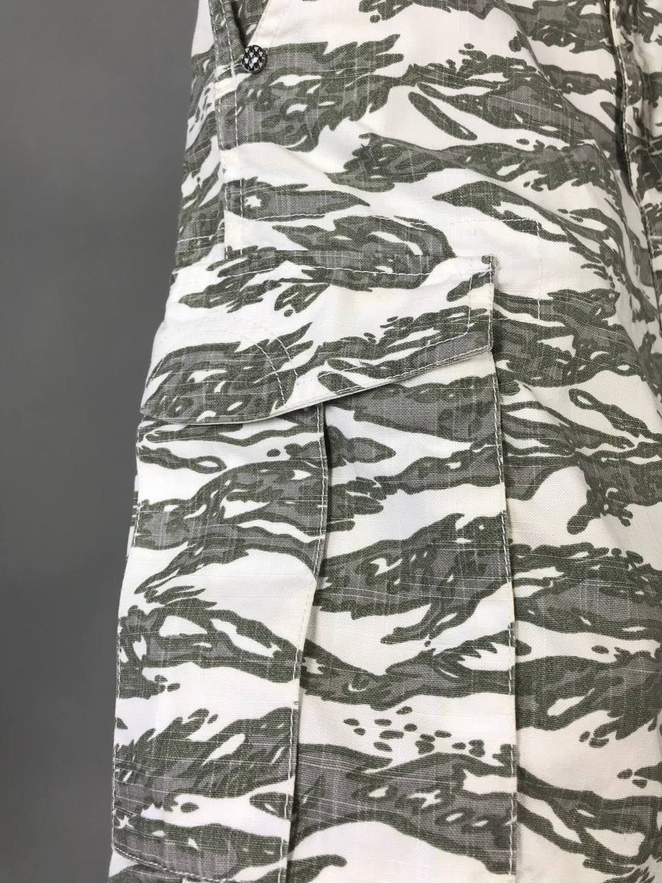 Vintage Nike swoosh streetwear vintage cargo vintage 10R shorts Size US 32 / EU 48 - 4 Thumbnail