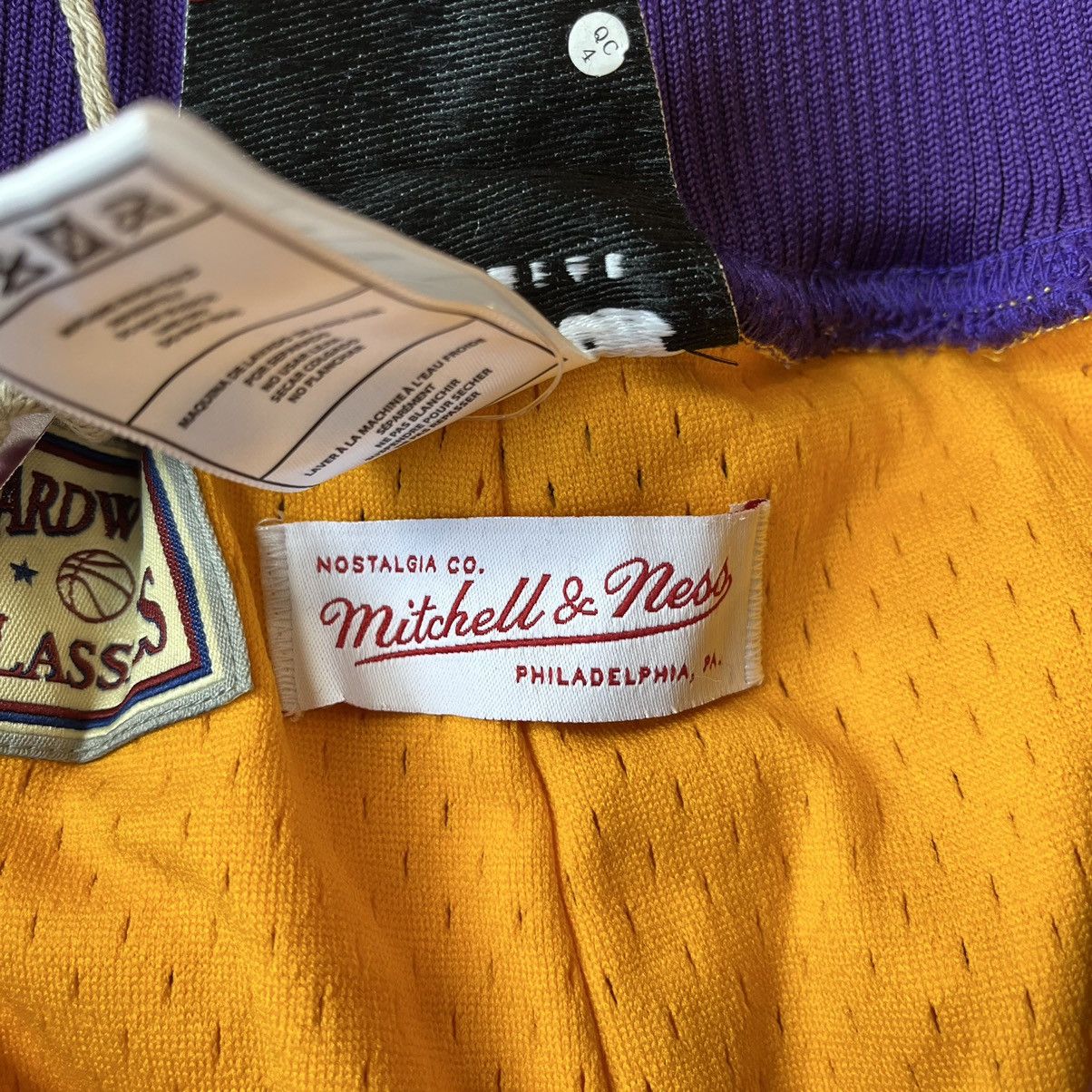Just Don Los Angeles Lakers 1996-97 Home Shorts Gold Size XL