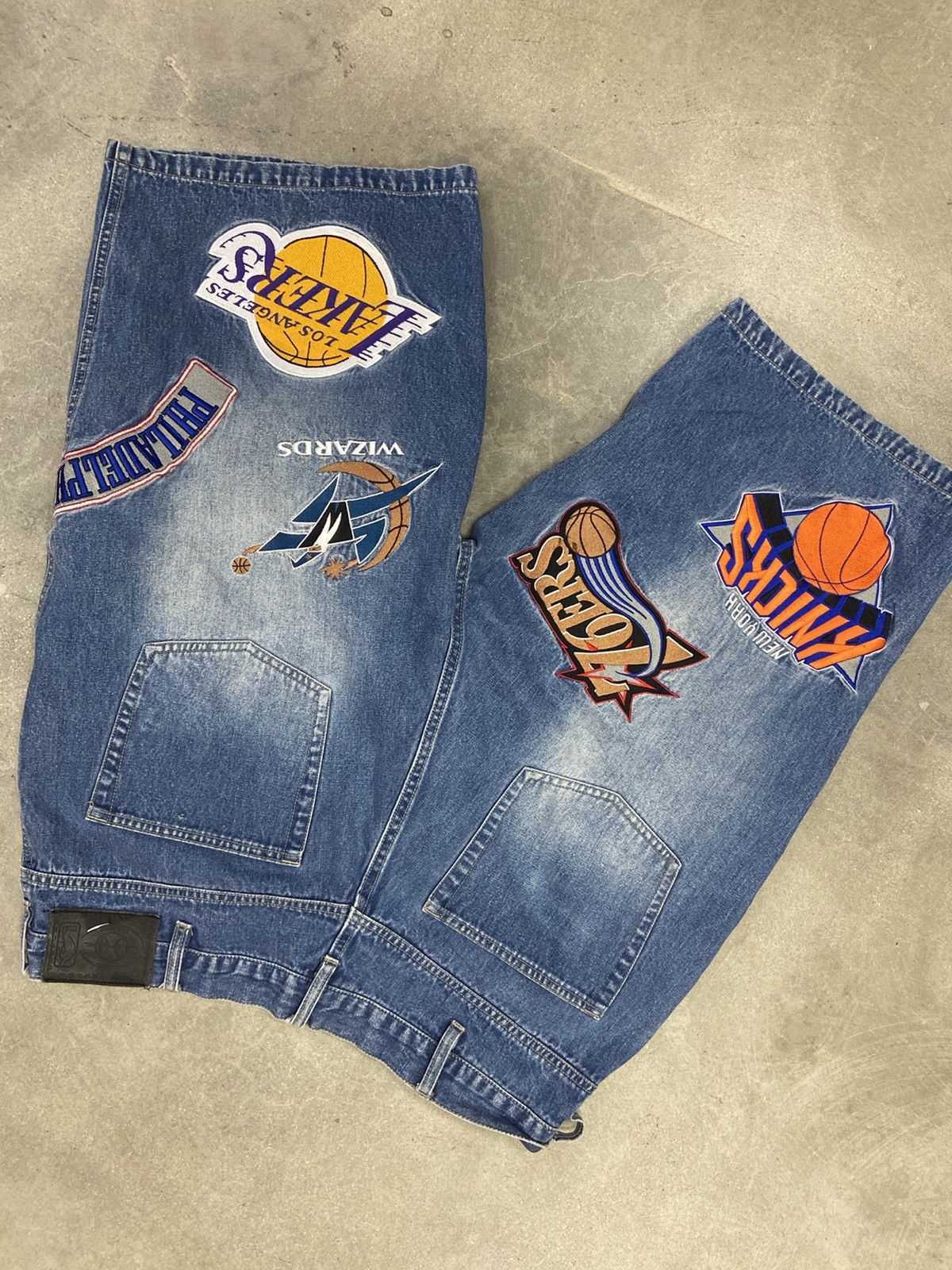 NBA UNK deals Y2K jean shorts size 36 vintage