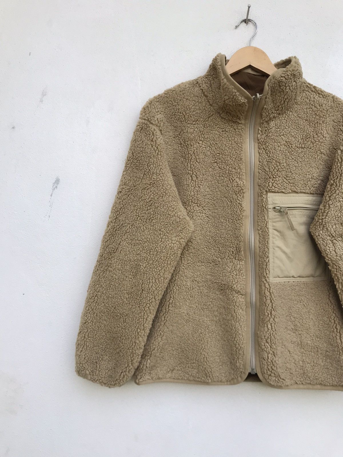 Lemaire × Uniqlo Lemaire X Uniqlo Sherpa Reversible Jacket Size US M / EU 48-50 / 2 - 6 Thumbnail