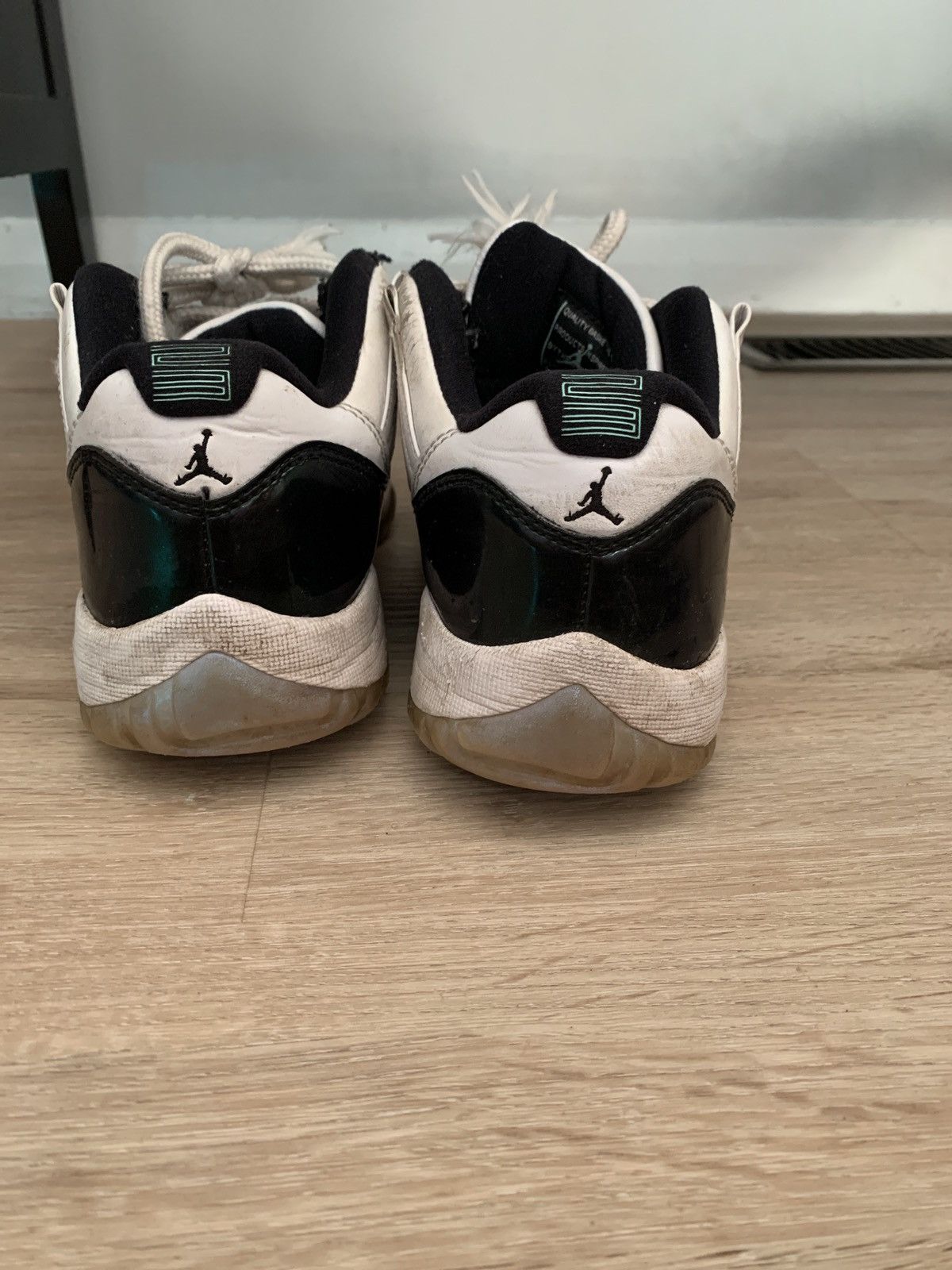 Jordan Brand Jordan 11 low emerald green Size US 7.5 / EU 40-41 - 4 Thumbnail