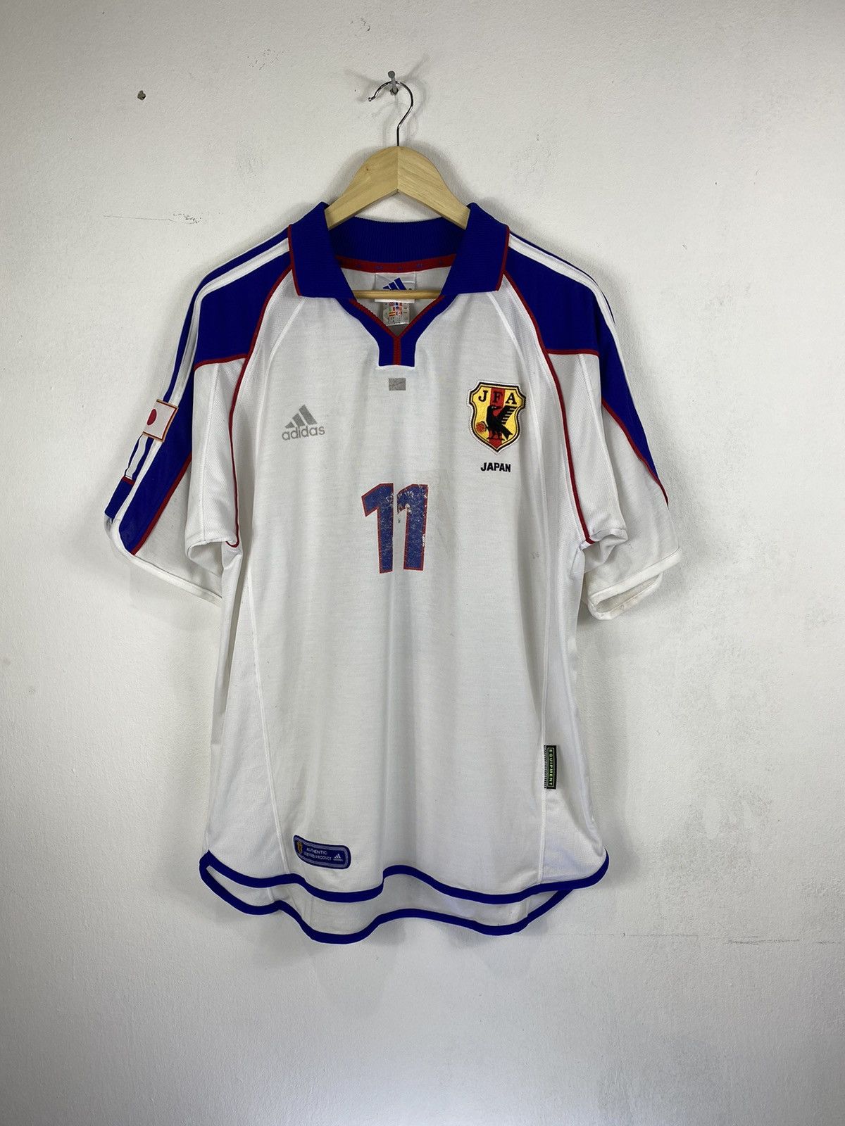 Adidas × Vintage Vintage adidas Japan 2000 away RYUTA jersey Size US L / EU 52-54 / 3 - 3 Thumbnail