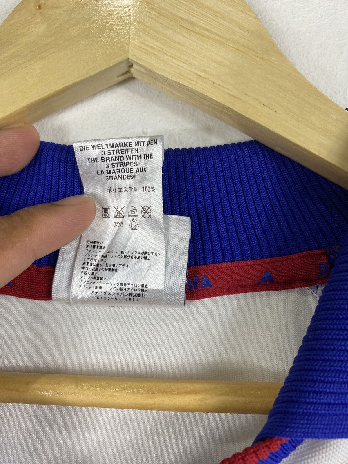 Adidas × Vintage Vintage adidas Japan 2000 away RYUTA jersey Size US L / EU 52-54 / 3 - 7 Thumbnail