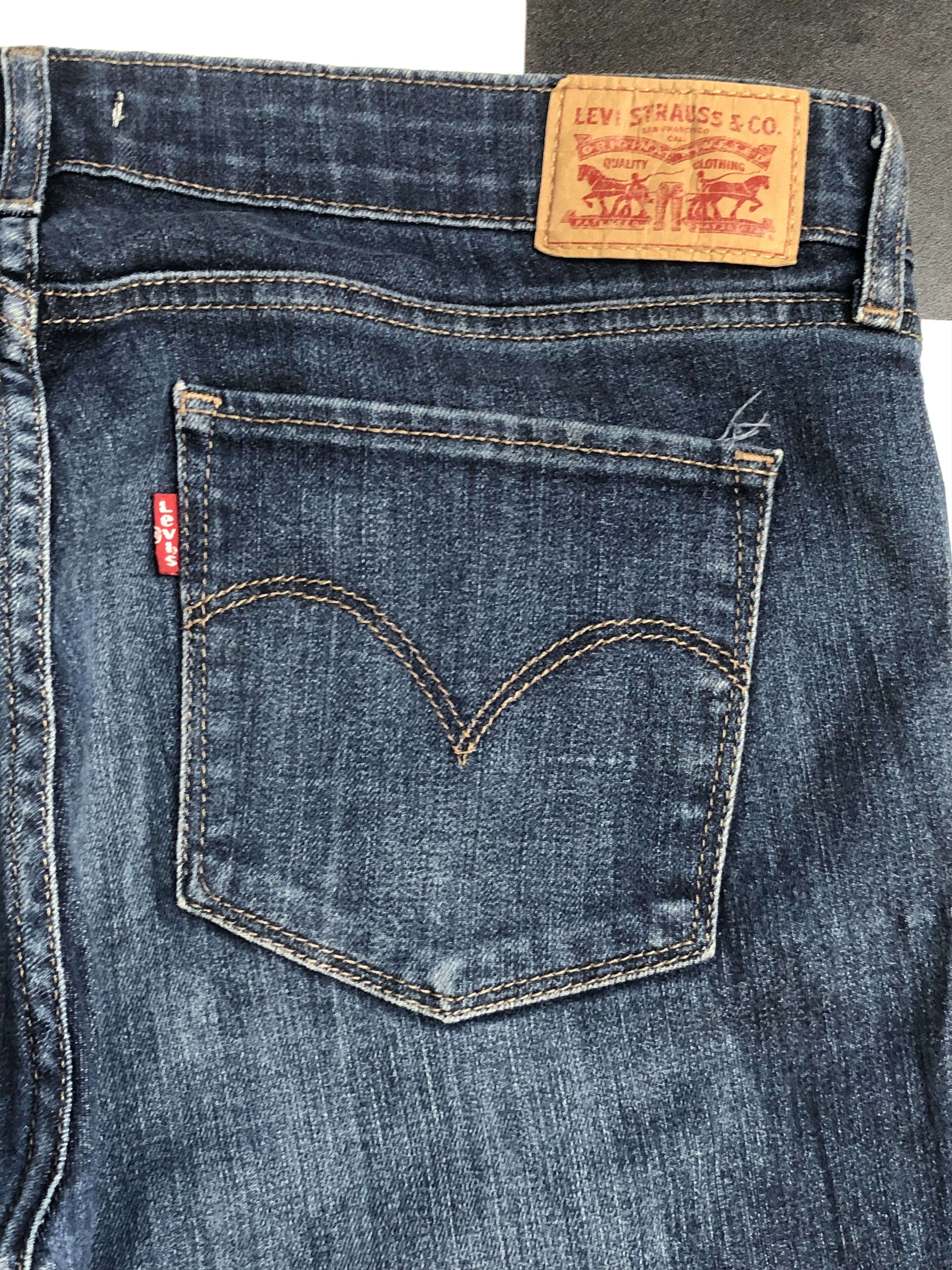 Levis 711 Skinny Denim Jean L293