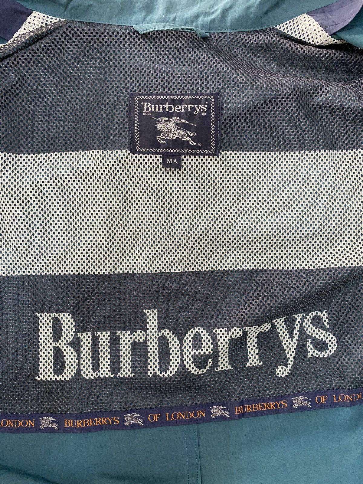 Burberry Vintage Burberry London Light Zipper Jacket Size US L / EU 52-54 / 3 - 6 Thumbnail