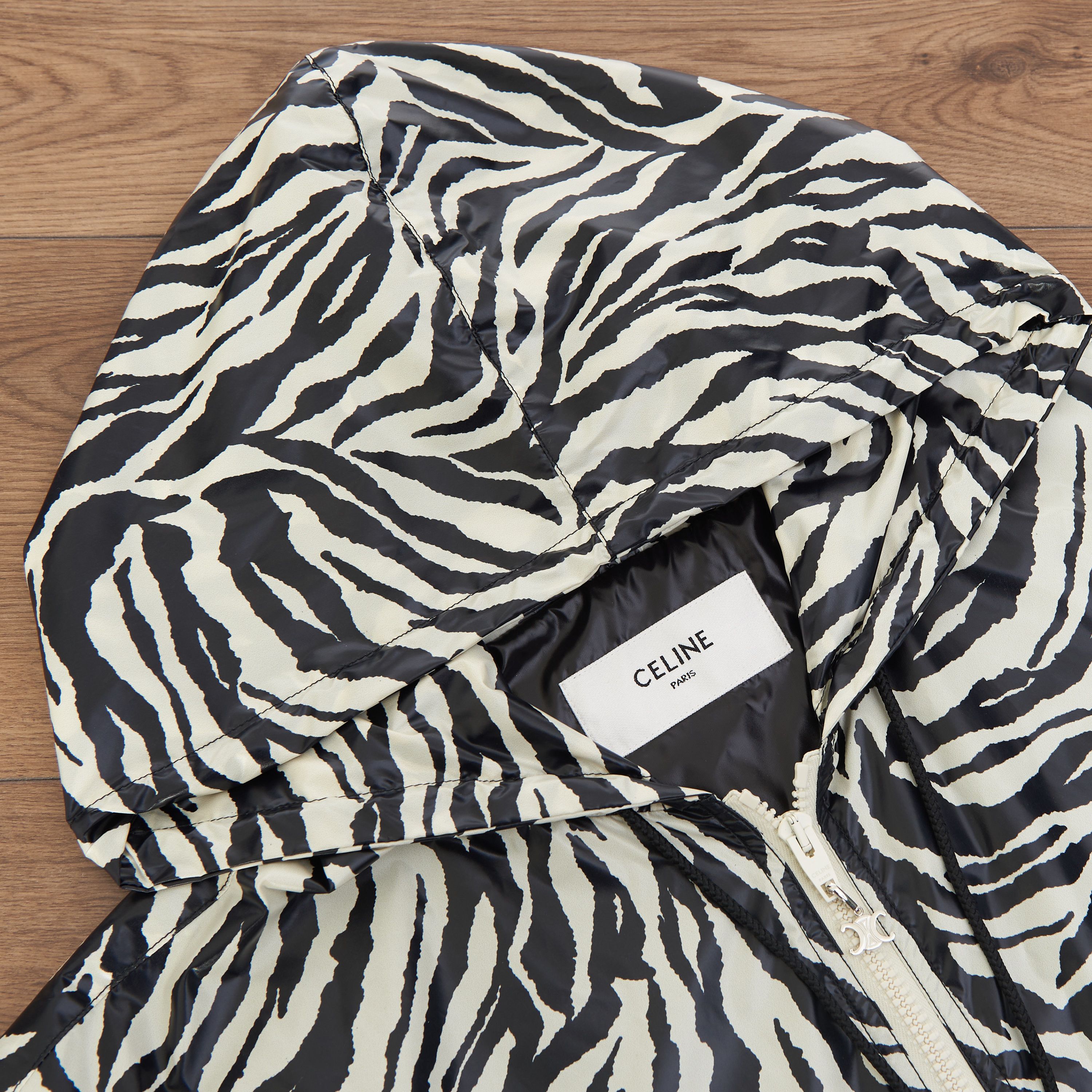 Celine Loose Cut Jacket With Zebra Look & Nylon Coating Size US M / EU 48-50 / 2 - 19 Thumbnail
