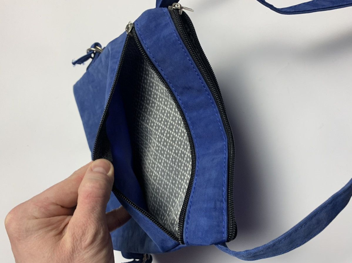 Eastpak × Vintage Vintage bag messenger Eastpack blue Size ONE SIZE - 6 Thumbnail