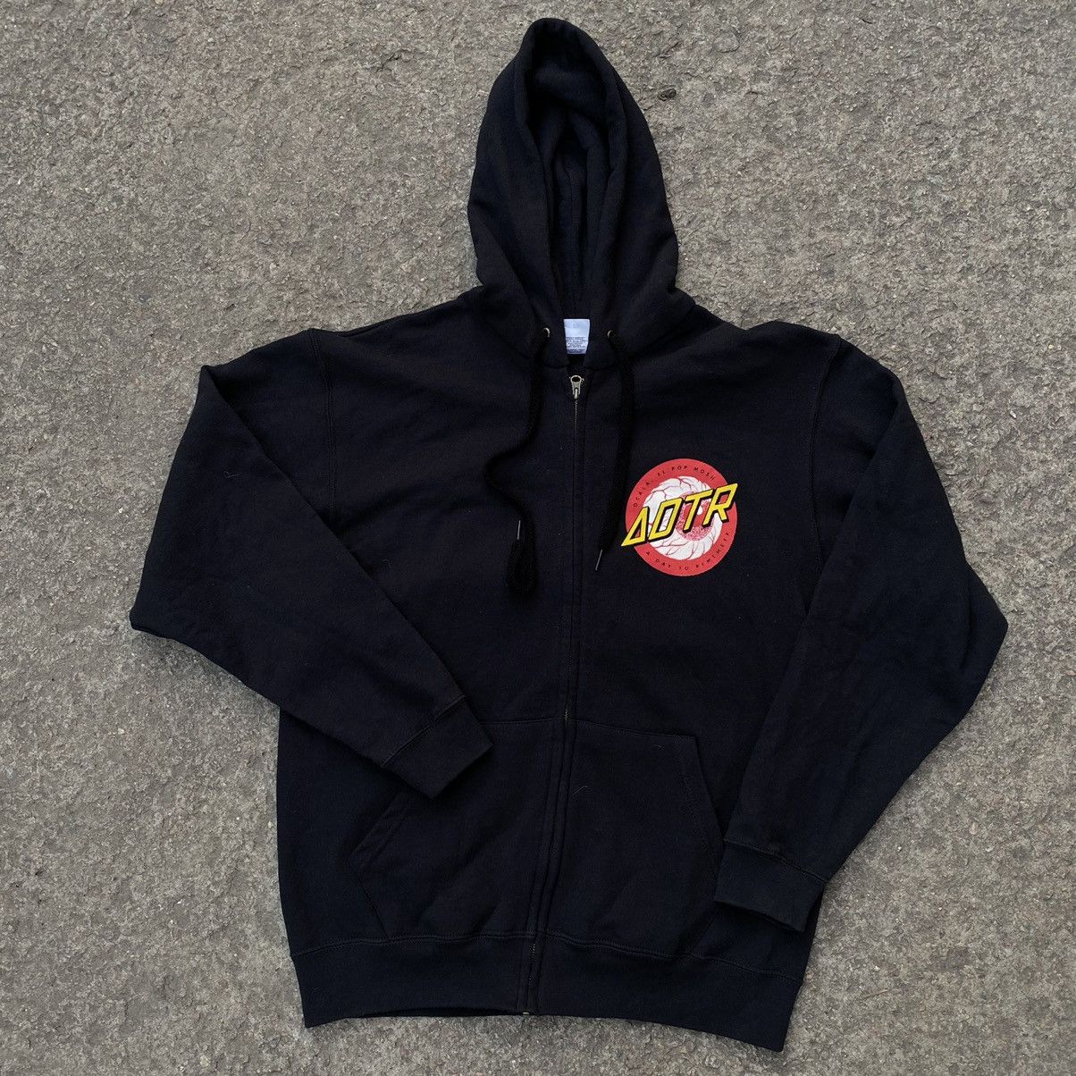 Band Tees A DAY TO REMEMBER BAND ZIP HOODIE Size US M / EU 48-50 / 2 - 2 Thumbnail